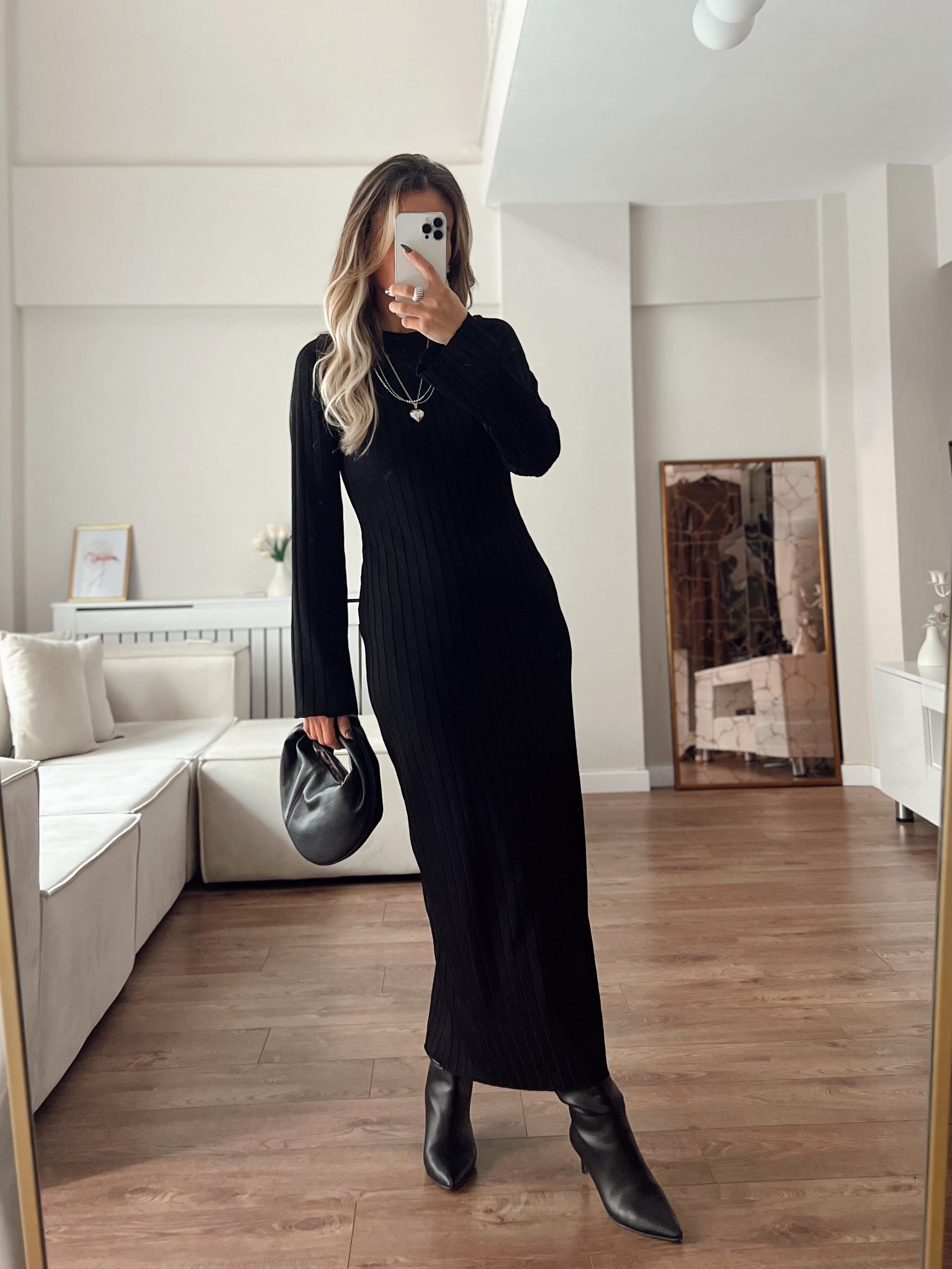 Nişantaşı Butik YUVARLAK YAKA SİYAH TRİKO ELBİSE