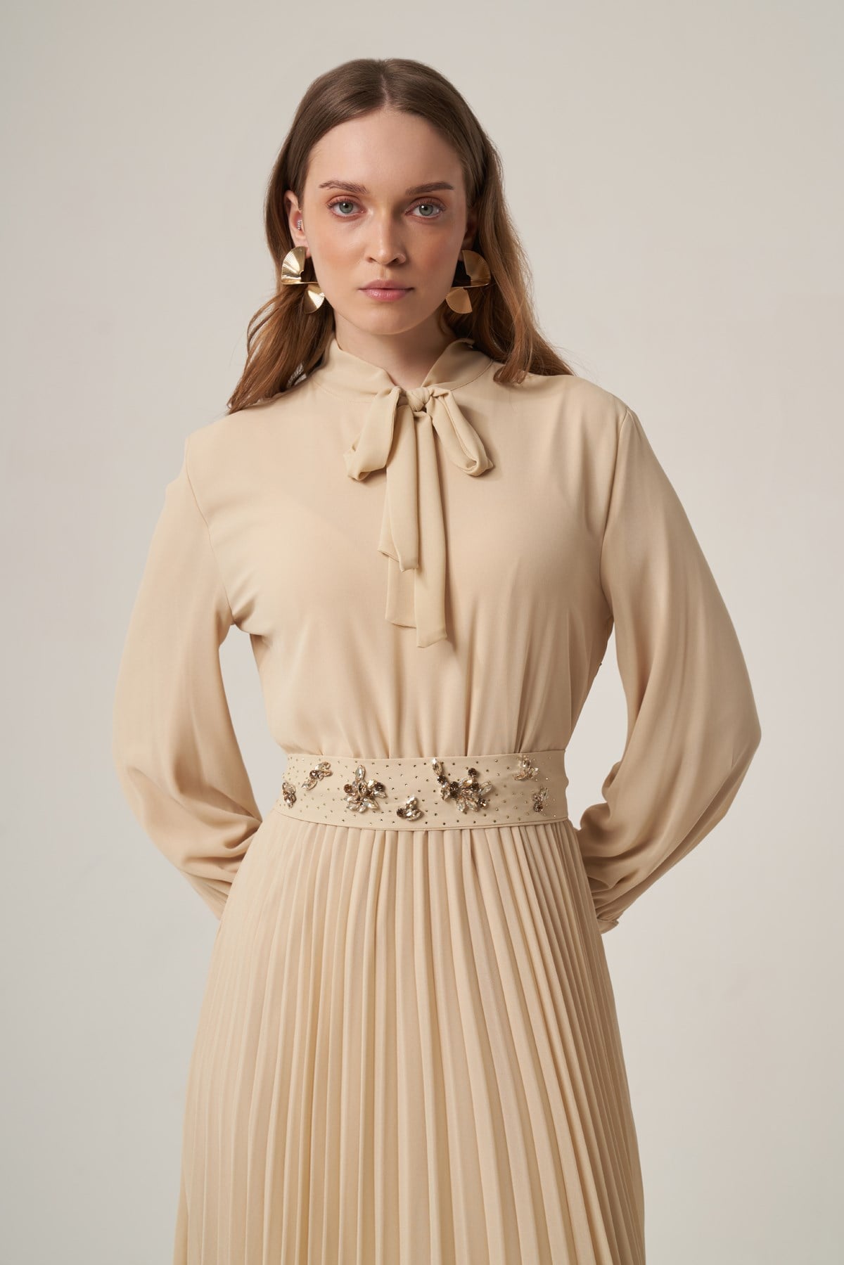 FTZ Women Kadın Şifon Kemer Taşlı Pliseli Elbise  Beige 31406