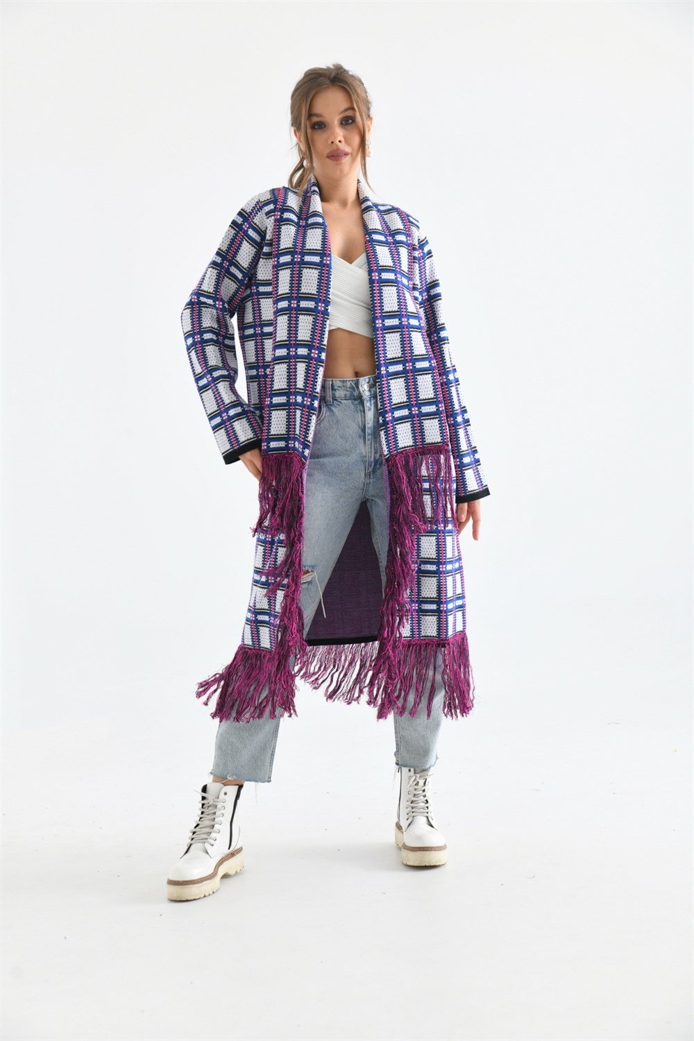 Püskül Detaylı Giy-Çık SİYAH