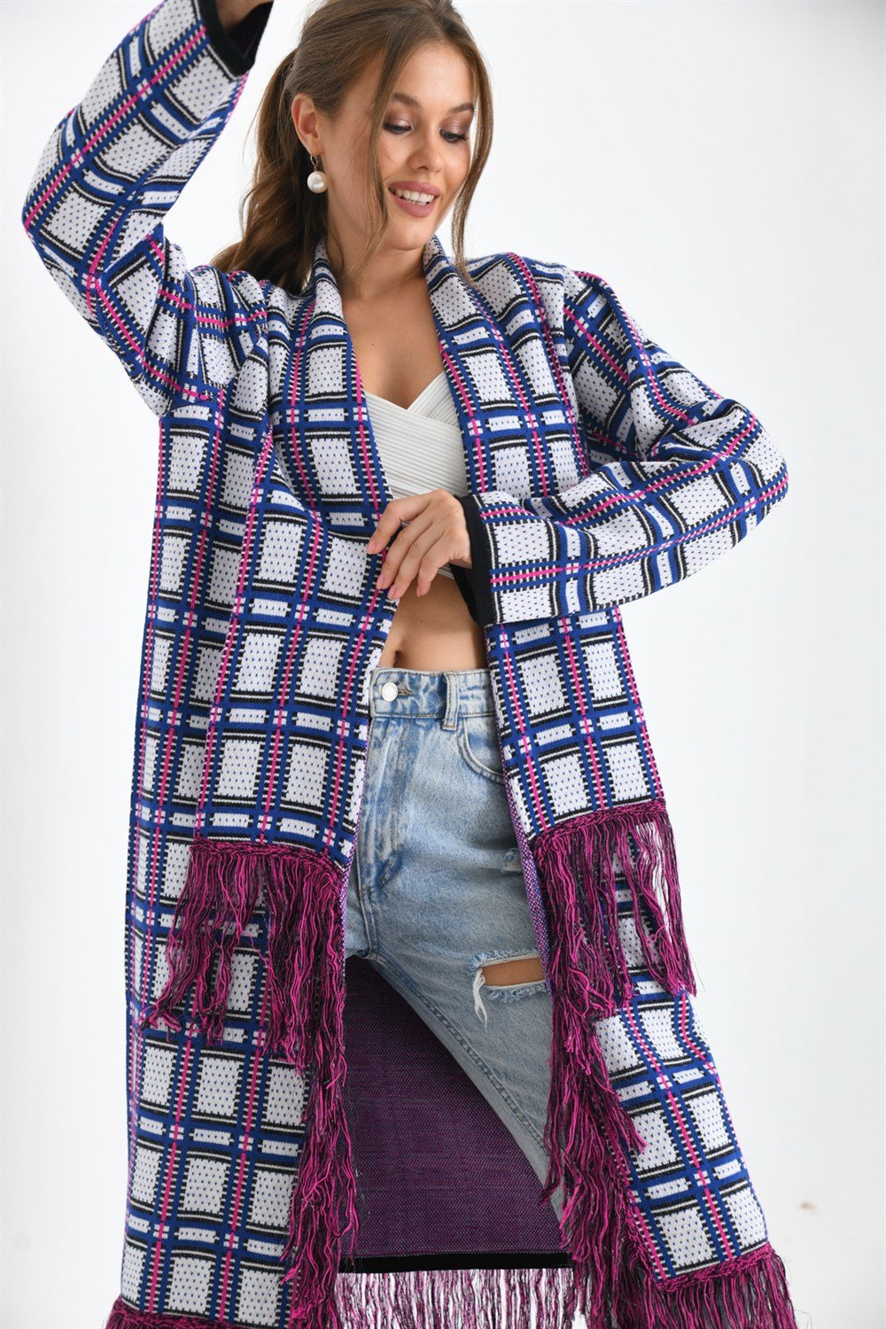 Püskül Detaylı Giy-Çık SİYAH