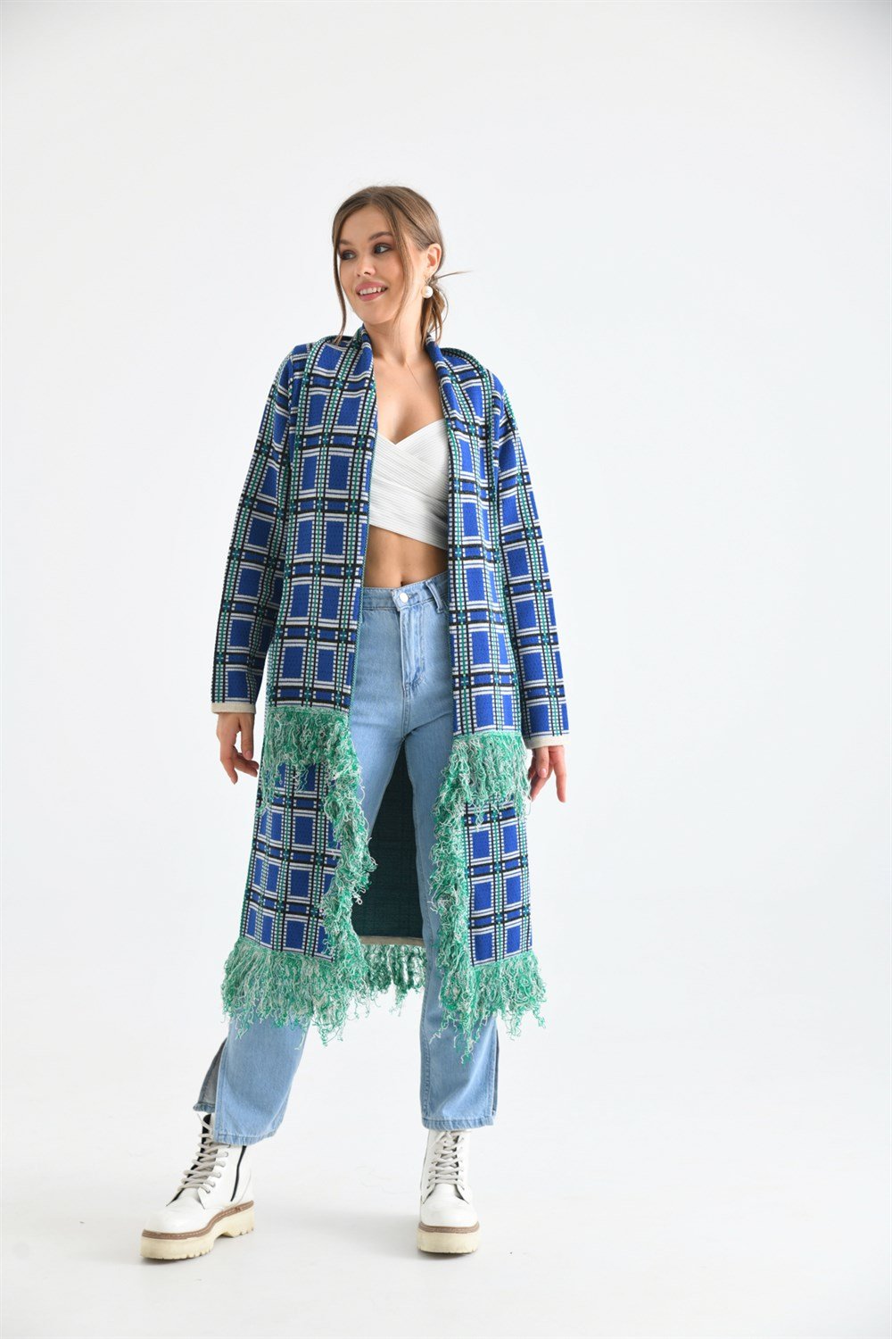 Püskül Detaylı Giy-Çık TAŞ