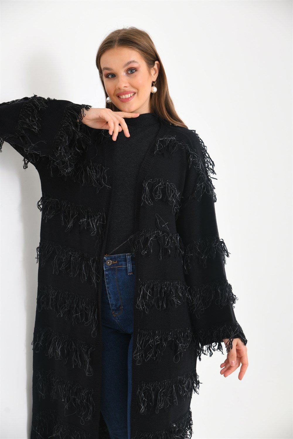 Püskül Detaylı Uzun Kap SİYAH