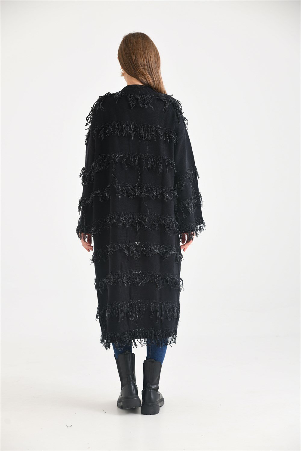 Püskül Detaylı Uzun Kap SİYAH