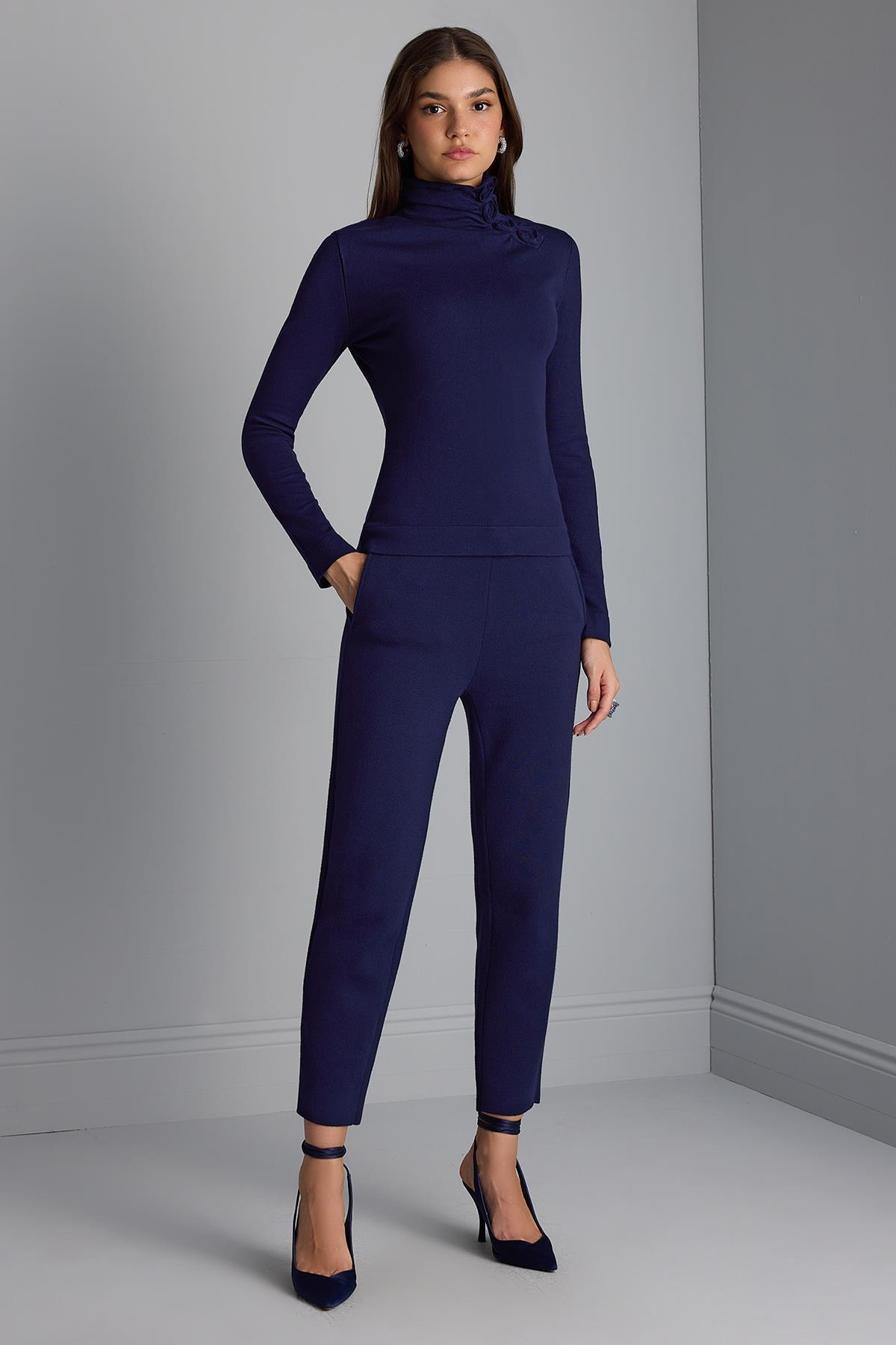 Beli Kordonlu Cepli Triko Pantolon