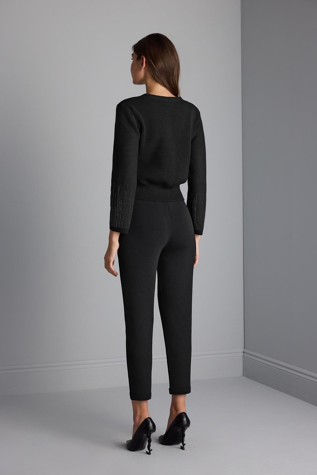 Dikiş Detaylı Duble Paça Siyah Triko Pantolon