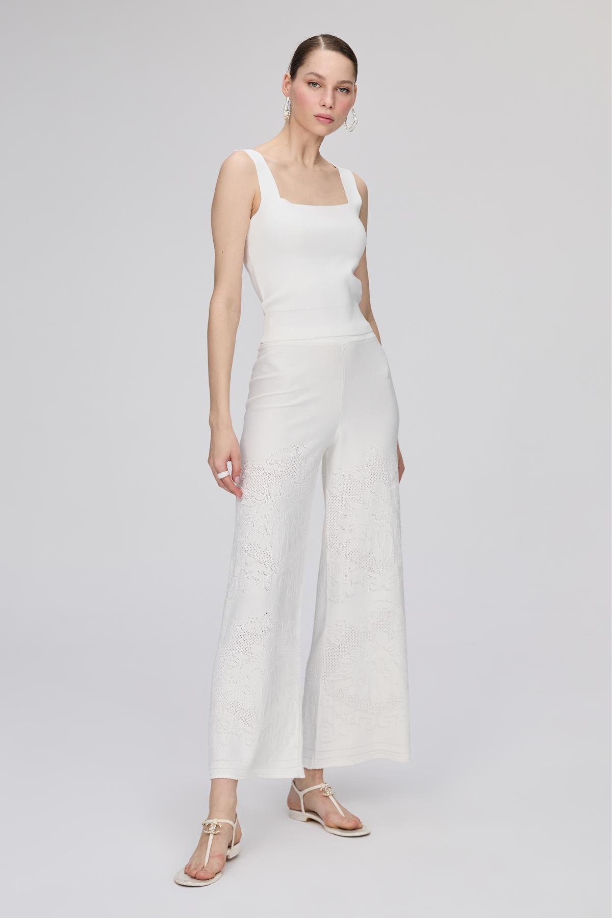 Kare Yaka Crop Top