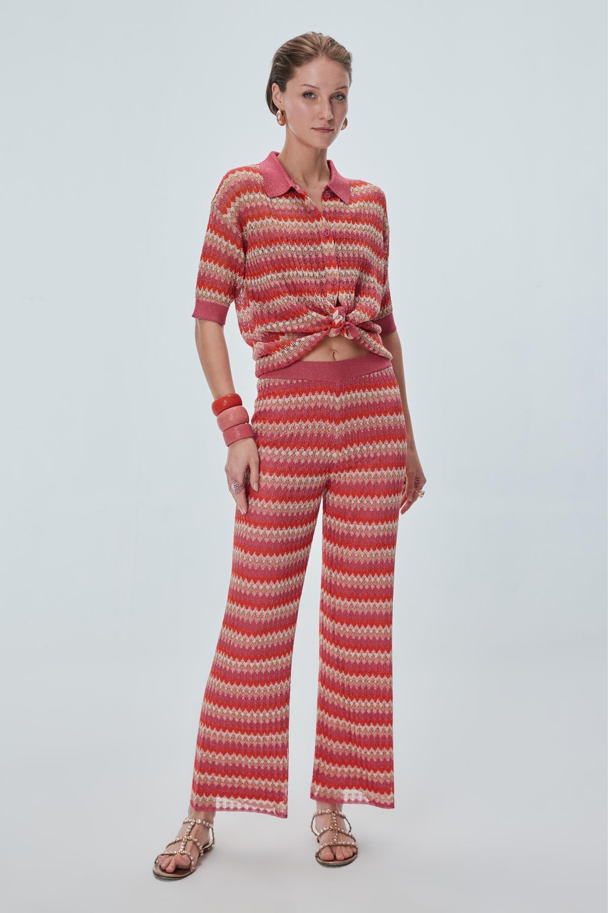 Polo Yaka Ajurlu Gömlek ve Crop Top