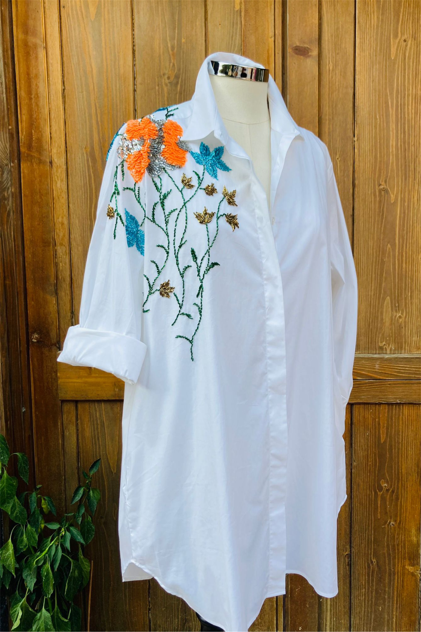 SEI Embroidered White Shirt
