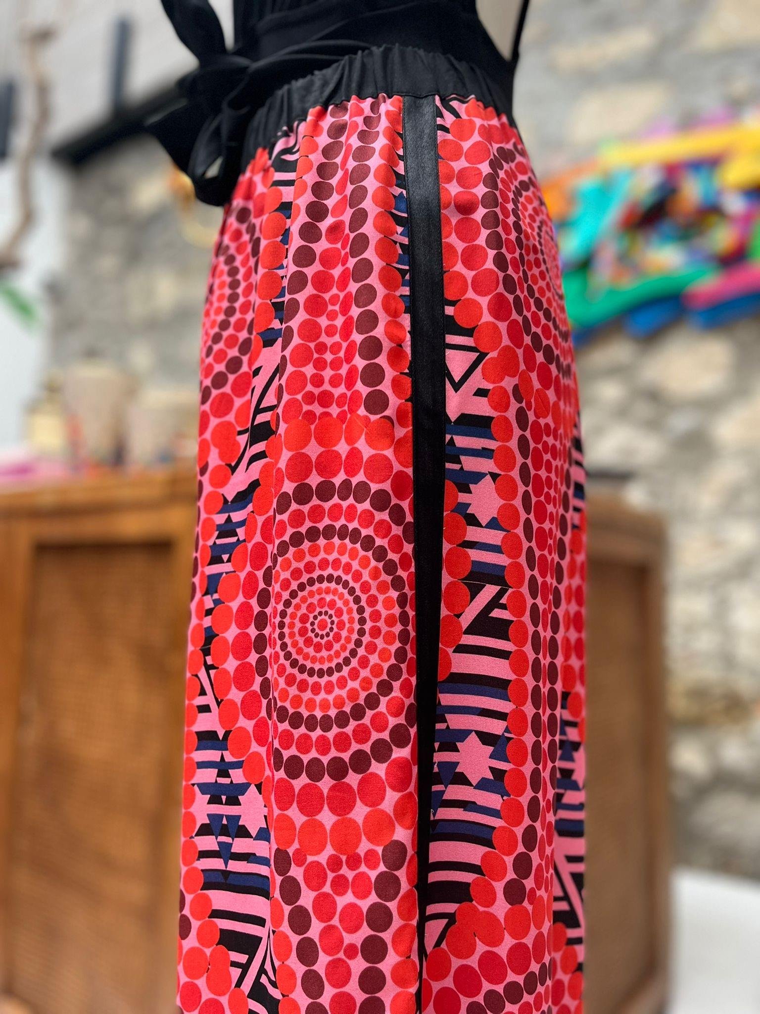Şerit Detaylı Pantolon