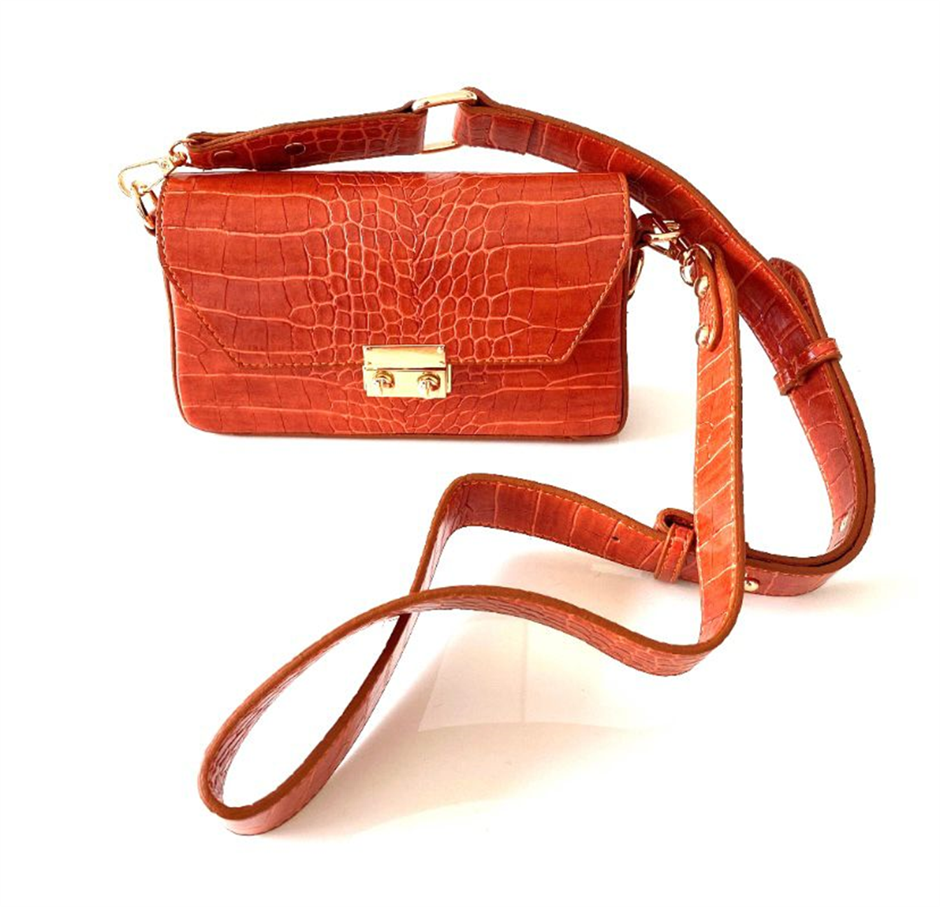 Turuncu Deri Askılı Çanta