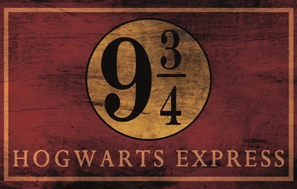 9.3-4 HOGWARTS - POSTER