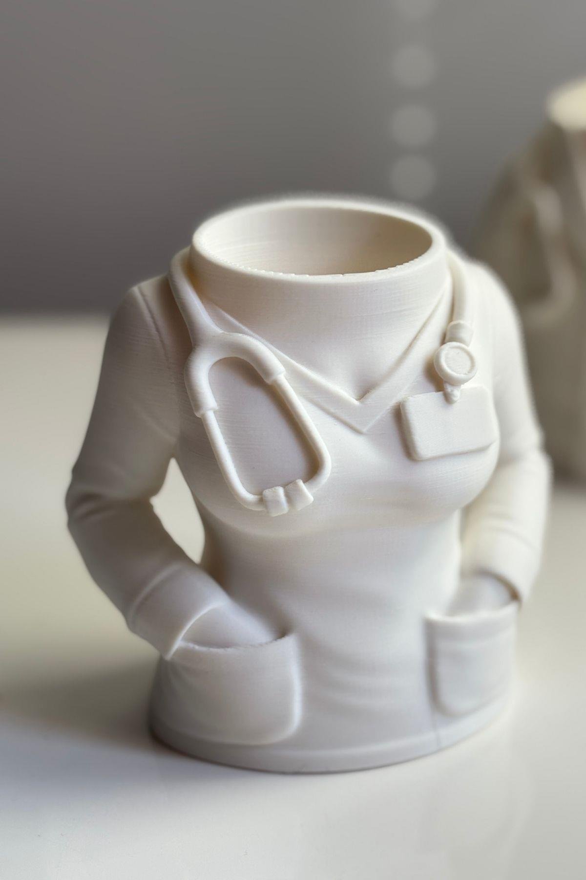 DOKTOR KALEMLİK KADIN