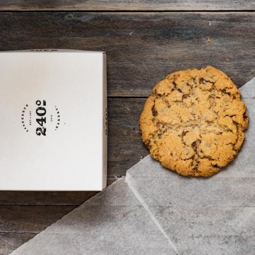 Sütlü Çikolatalı Cookies (4 adet) 240derece