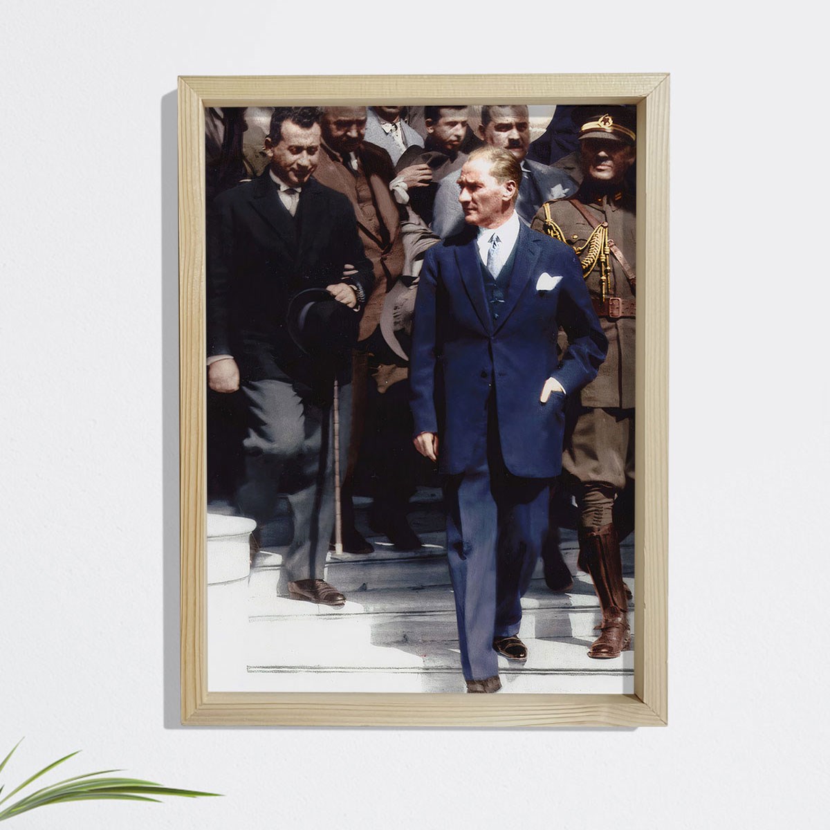 Dekor Loft Çam Ağacı Çerçeveli Atatürk Tablo 33x44 cm