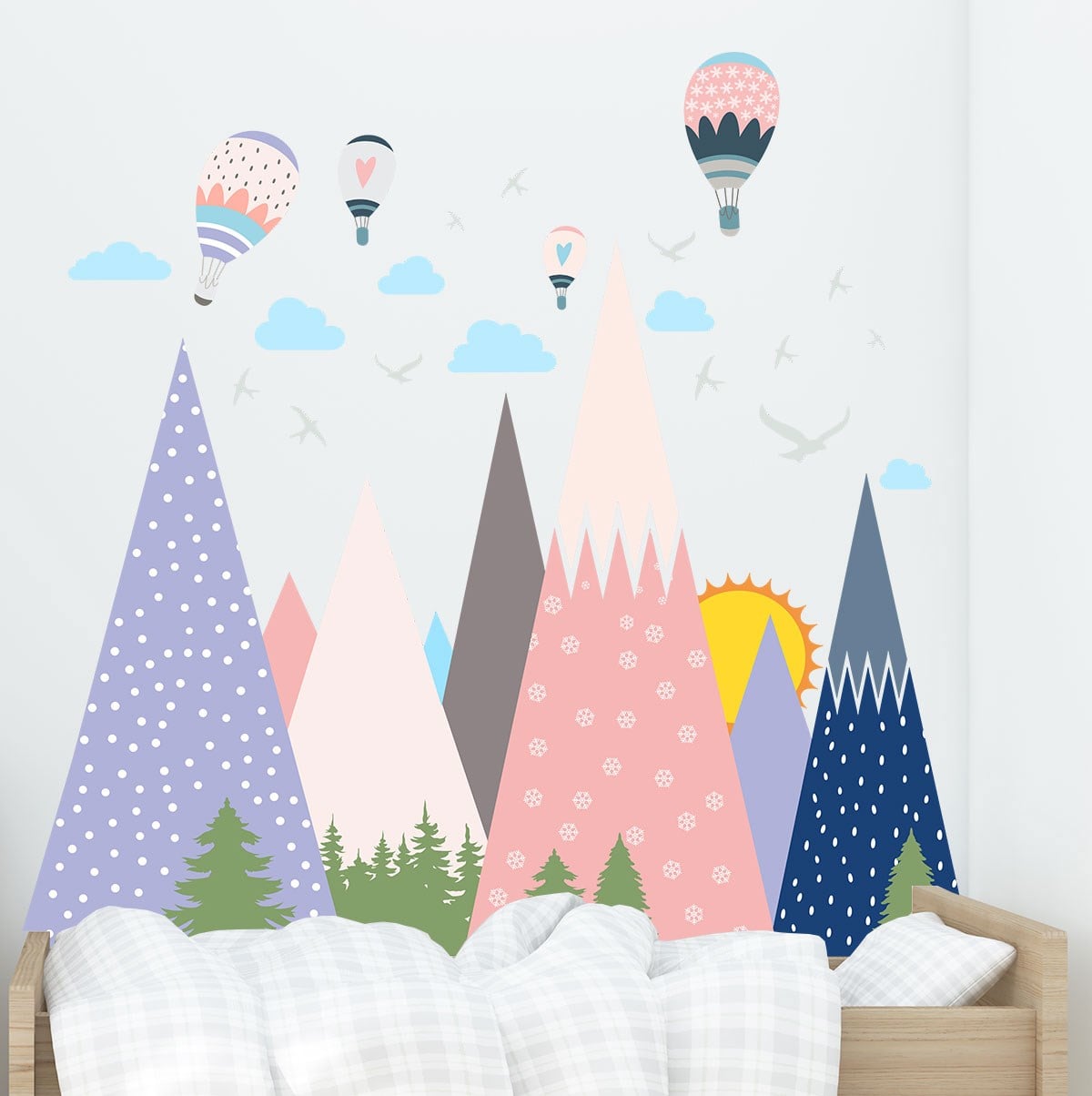 Dekor Loft Dağlar ve Güneş, Uçan Balon Çocuk Odası Sticker CS-419