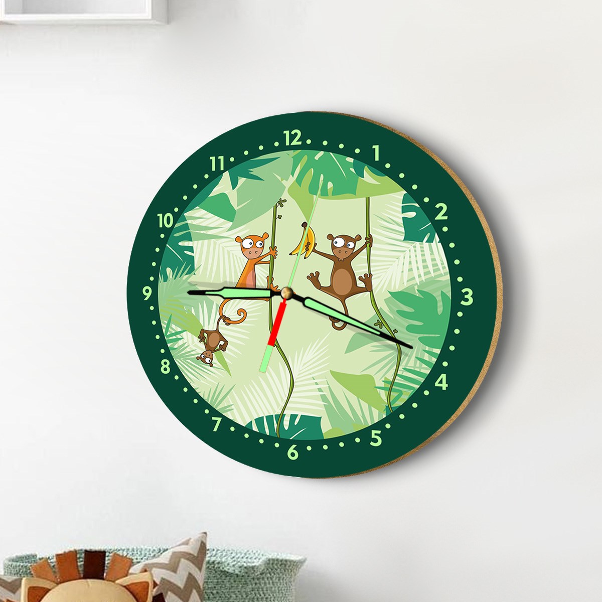 Dekor Loft Fosforlu Gece Parlayan Çocuk Odası Duvar Saati Maymunlar Ormanda