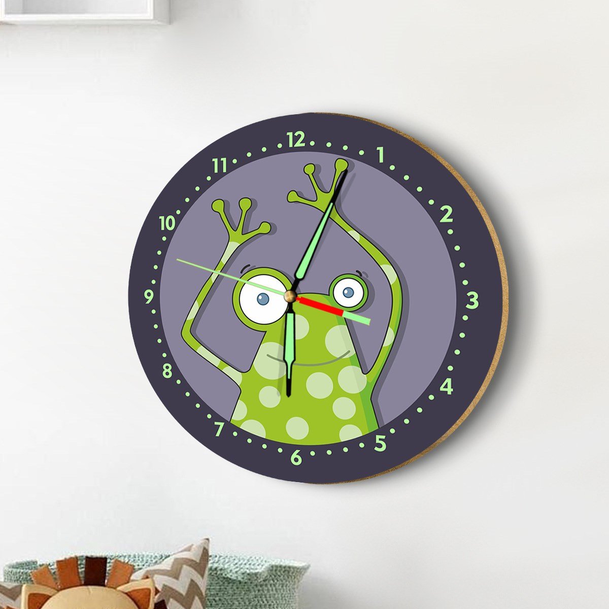 Dekor Loft Fosforlu Gece Parlayan Çocuk Odası Duvar Saati Kurbağa