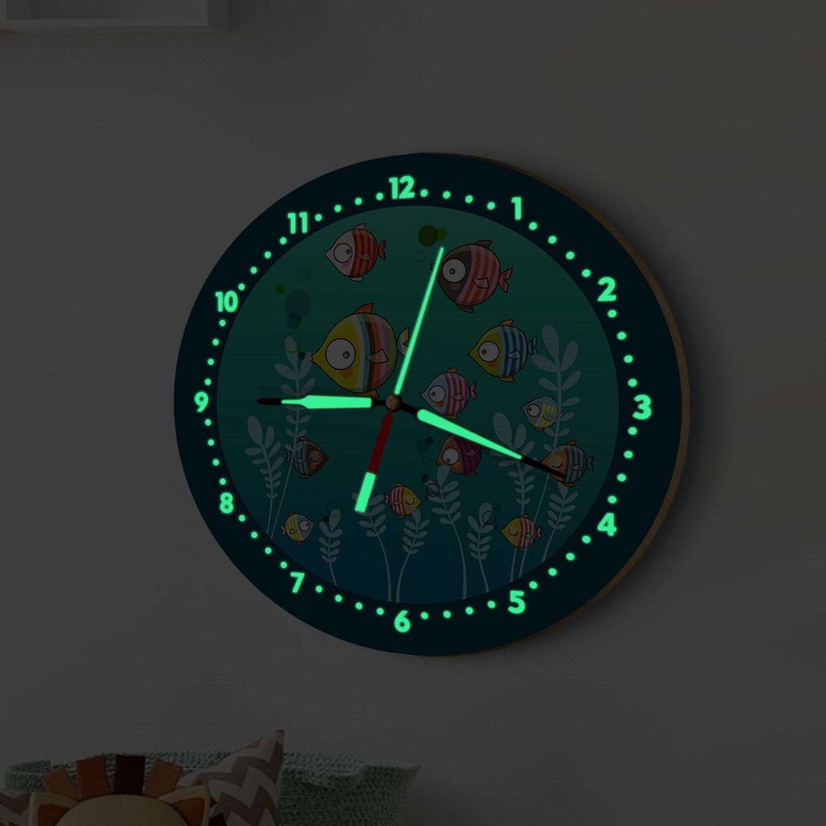 Dekor Loft Fosforlu Gece Parlayan Çocuk Odası Duvar Saati Sualtı Dünyası