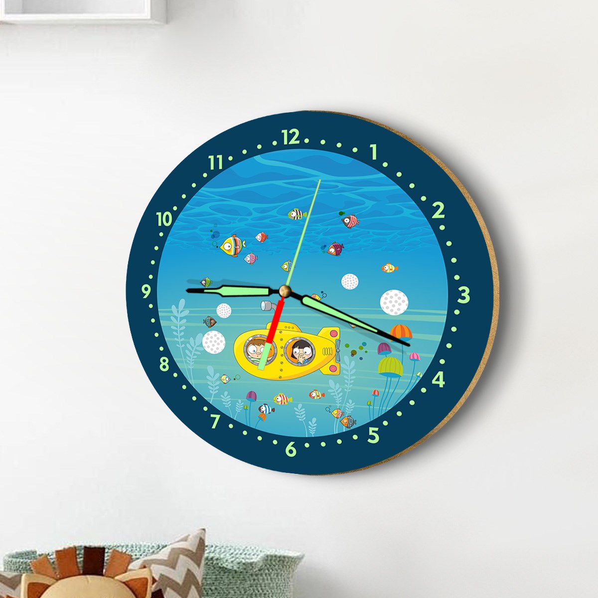 Dekor Loft Fosforlu Gece Parlayan Çocuk Odası Duvar Saati Denizaltı
