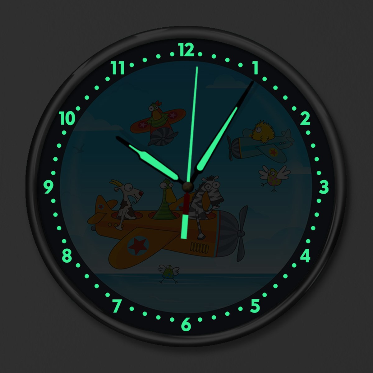Dekor Loft Kırılmaz Cam Fosforlu Gece Parlayan Premium Çocuk Odası Duvar Saati Şirin Pilotlar