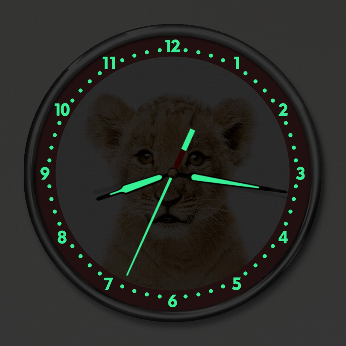 Dekor Loft Premium Gece Parlayan Aslan  Çocuk Odası Duvar Saati