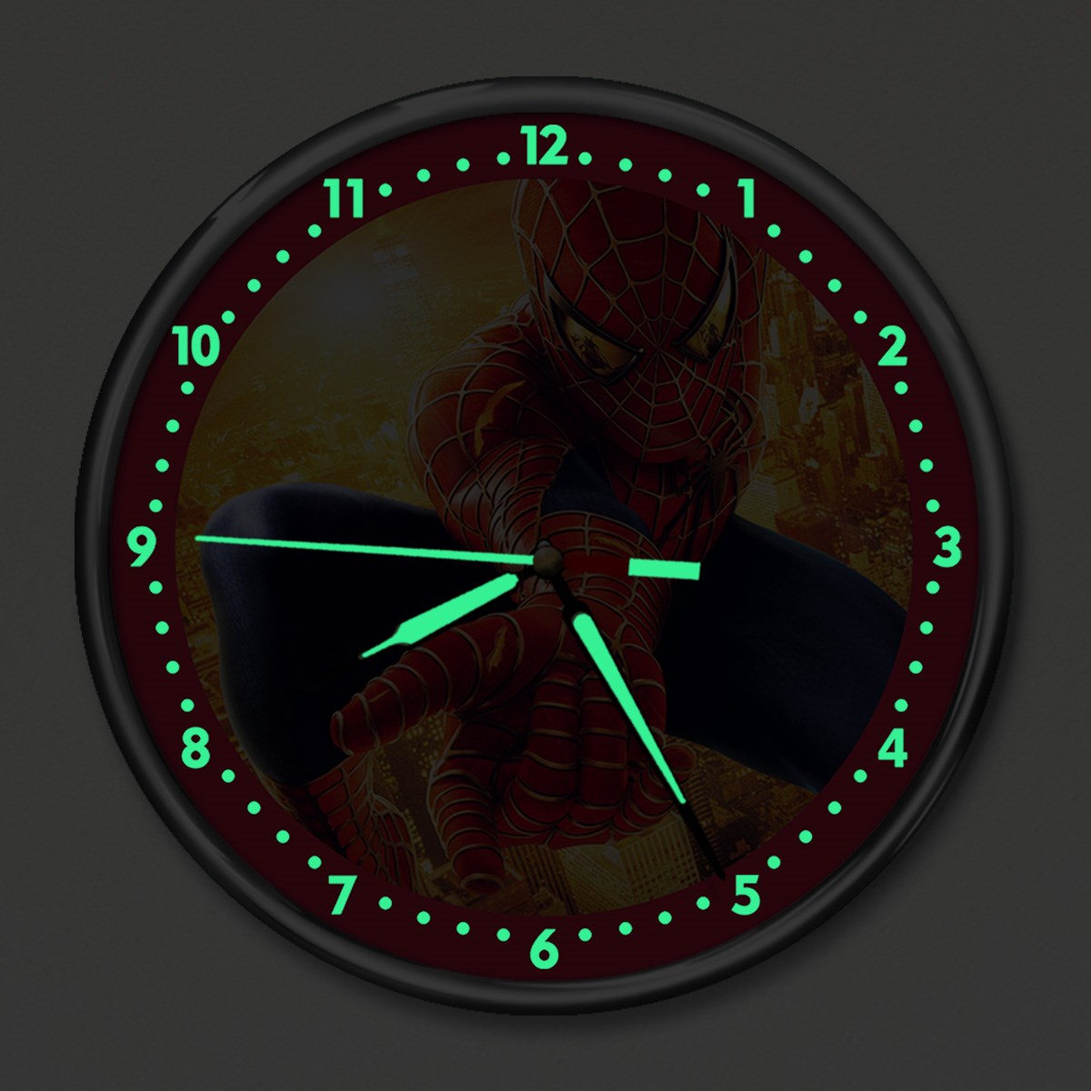 Dekor Loft Premium Gece Parlayan Örümcek Adam  Çocuk Odası Duvar Saati