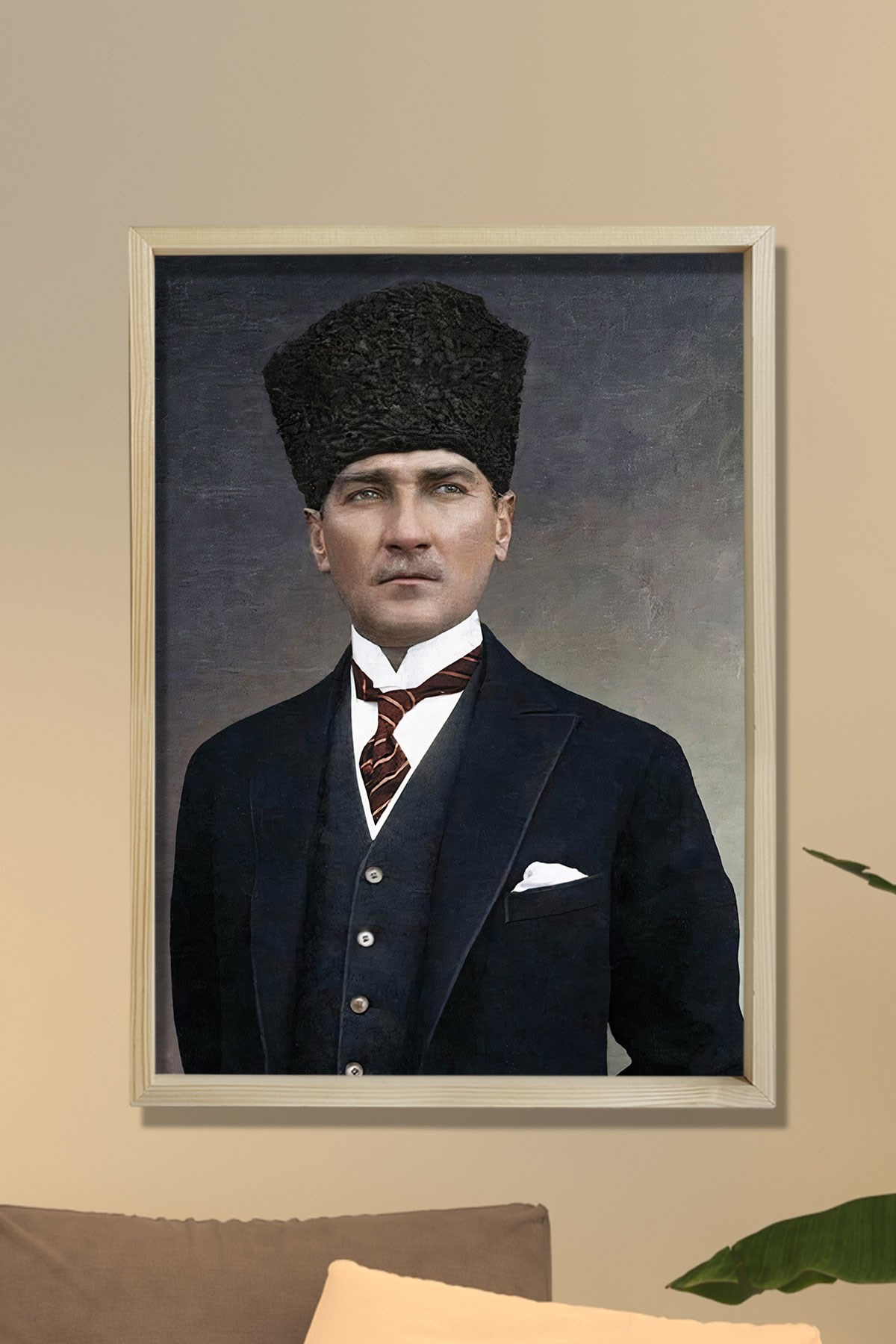 Doğal Çam Ağacı Çerçeveli Atatürk Tablo