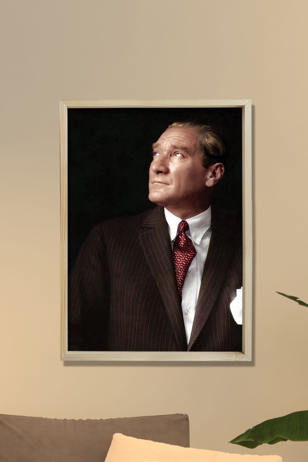 Doğal Çam Ağacı Çerçeveli Atatürk Tablo