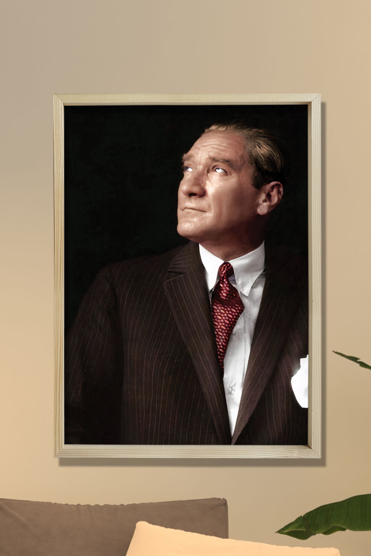 Doğal Çam Ağacı Çerçeveli Atatürk Tablo