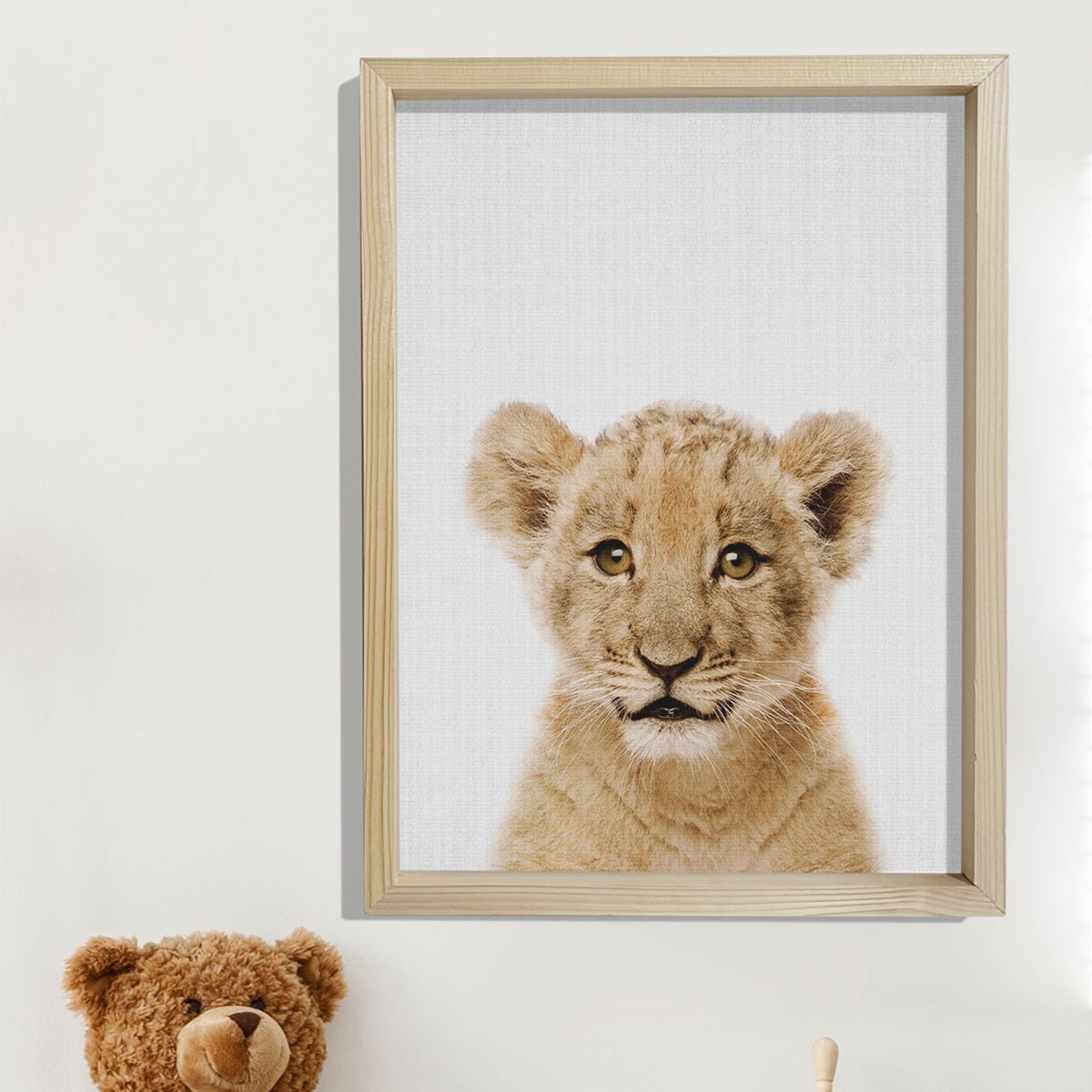 Doğal Çam Çerçeveli Bebek ve Çocuk Odası Duvar Tablosu Aslan