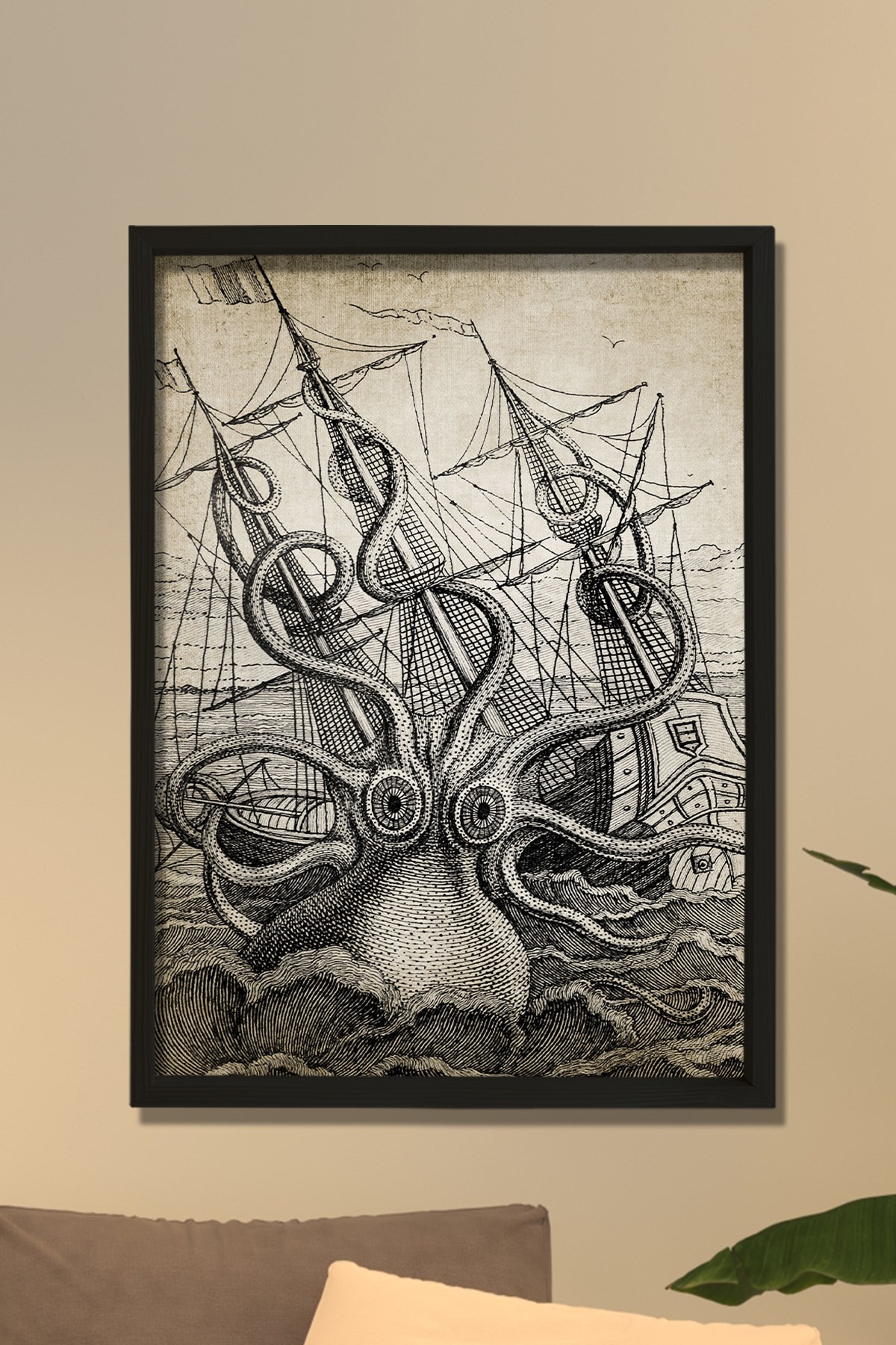 Doğal Çam Çerçeveli Duvar Tablosu Antik Kraken ve Gemi