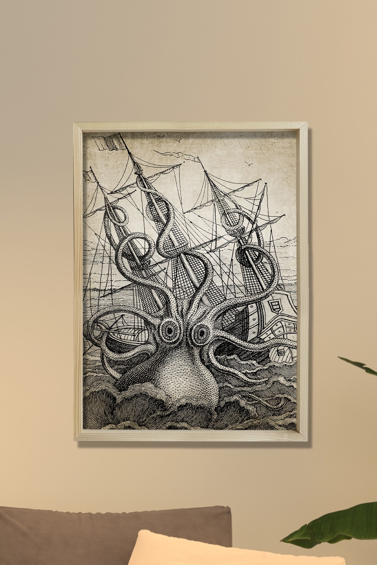 Doğal Çam Çerçeveli Duvar Tablosu Antik Kraken ve Gemi