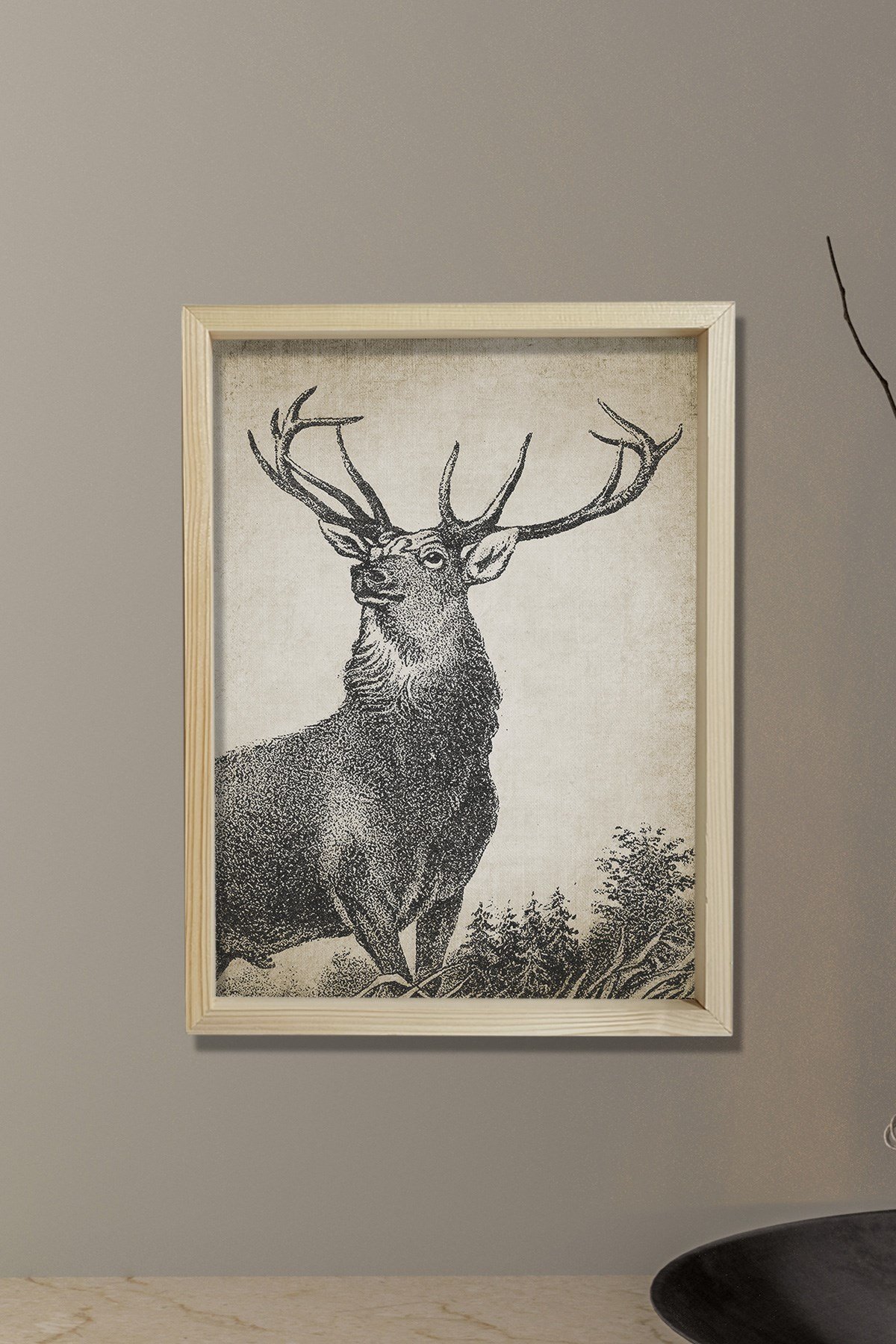 Doğal Çam Çerçeveli Duvar Tablosu Geyik Kurşun Kalem Çizimi