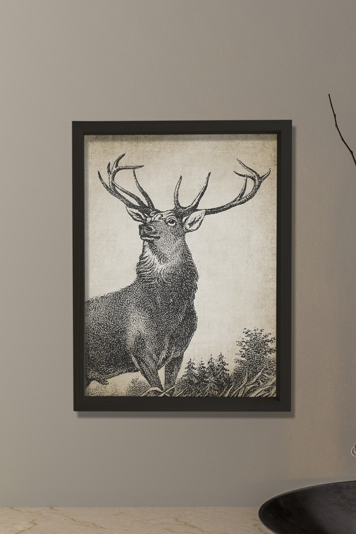 Doğal Çam Çerçeveli Duvar Tablosu Geyik Kurşun Kalem Çizimi