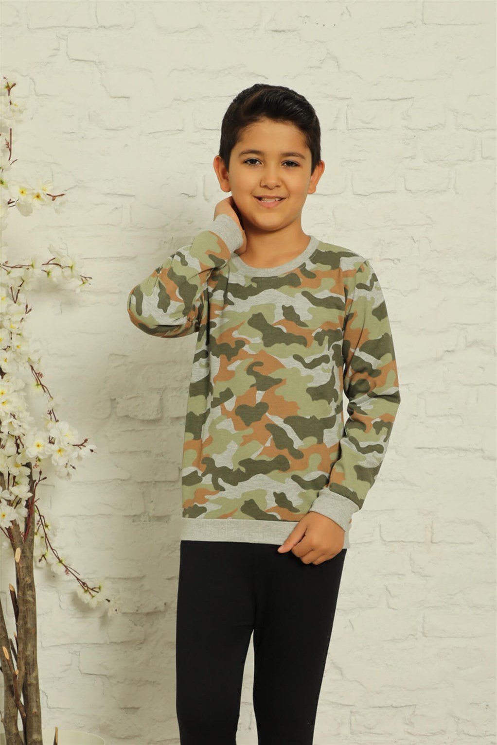Akbeniz Çocuk Pamuk Manşetli Uzun Kollu Pijama Takımı 4597
