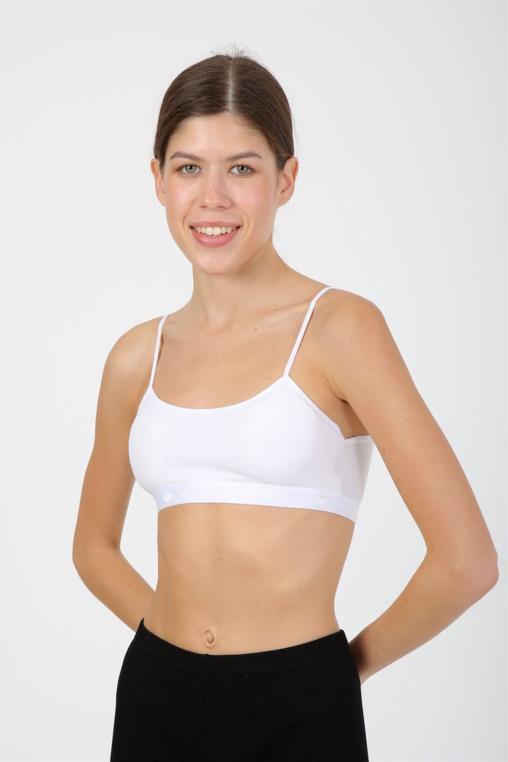 Akbeniz İp Askılı Pedli Büstiyer 2149