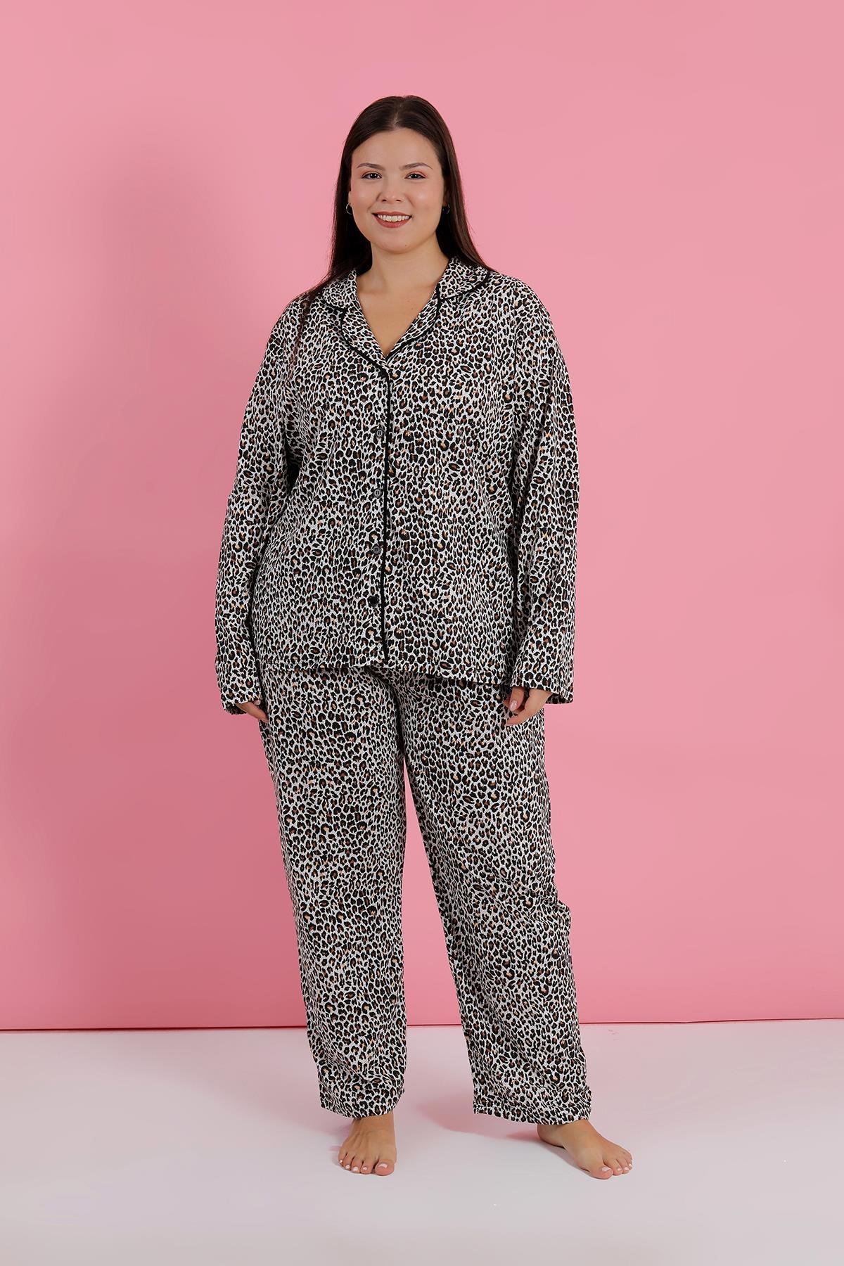 Akbeniz Kadın Büyük Beden Leopar Desenli Düğmeli Pijama Takımı