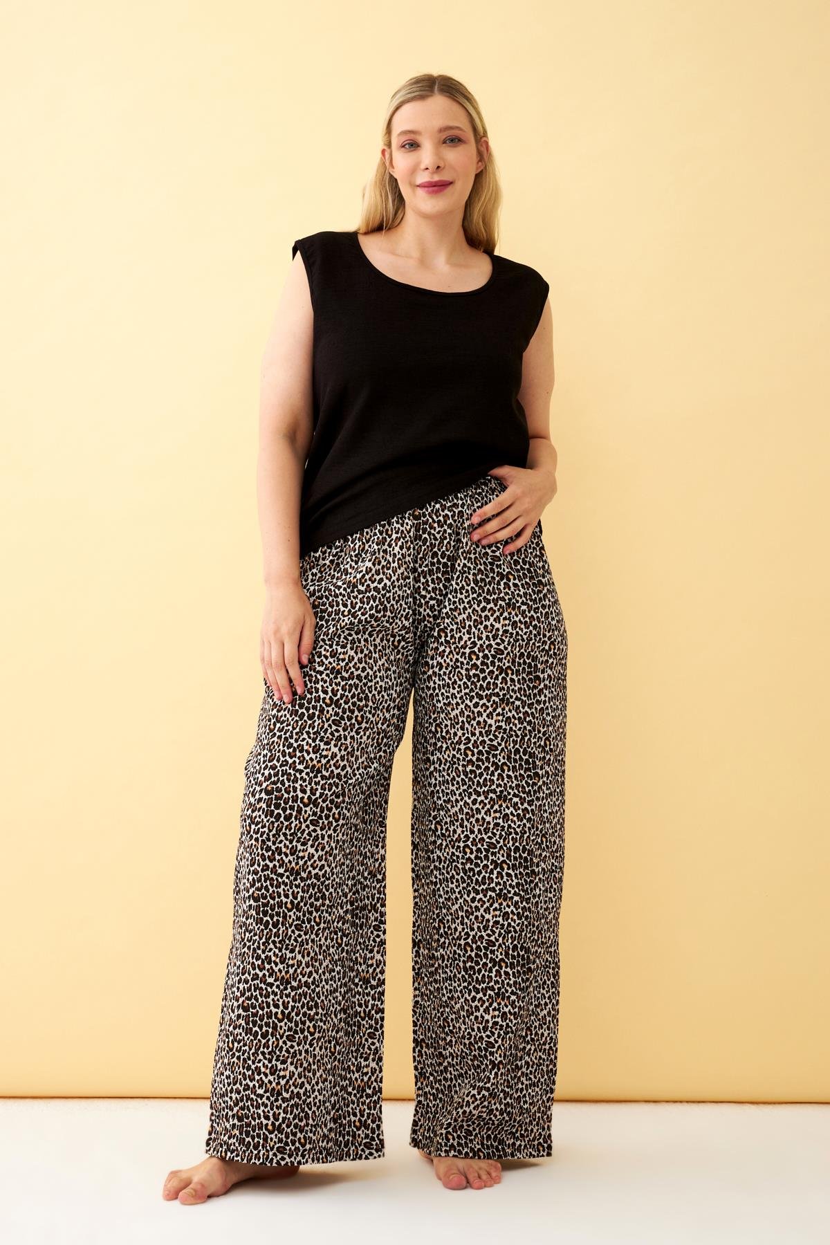 Akbeniz Kadın Büyük Beden Leopar Desenli Bürümcük Kumaş Rahat Tek Alt