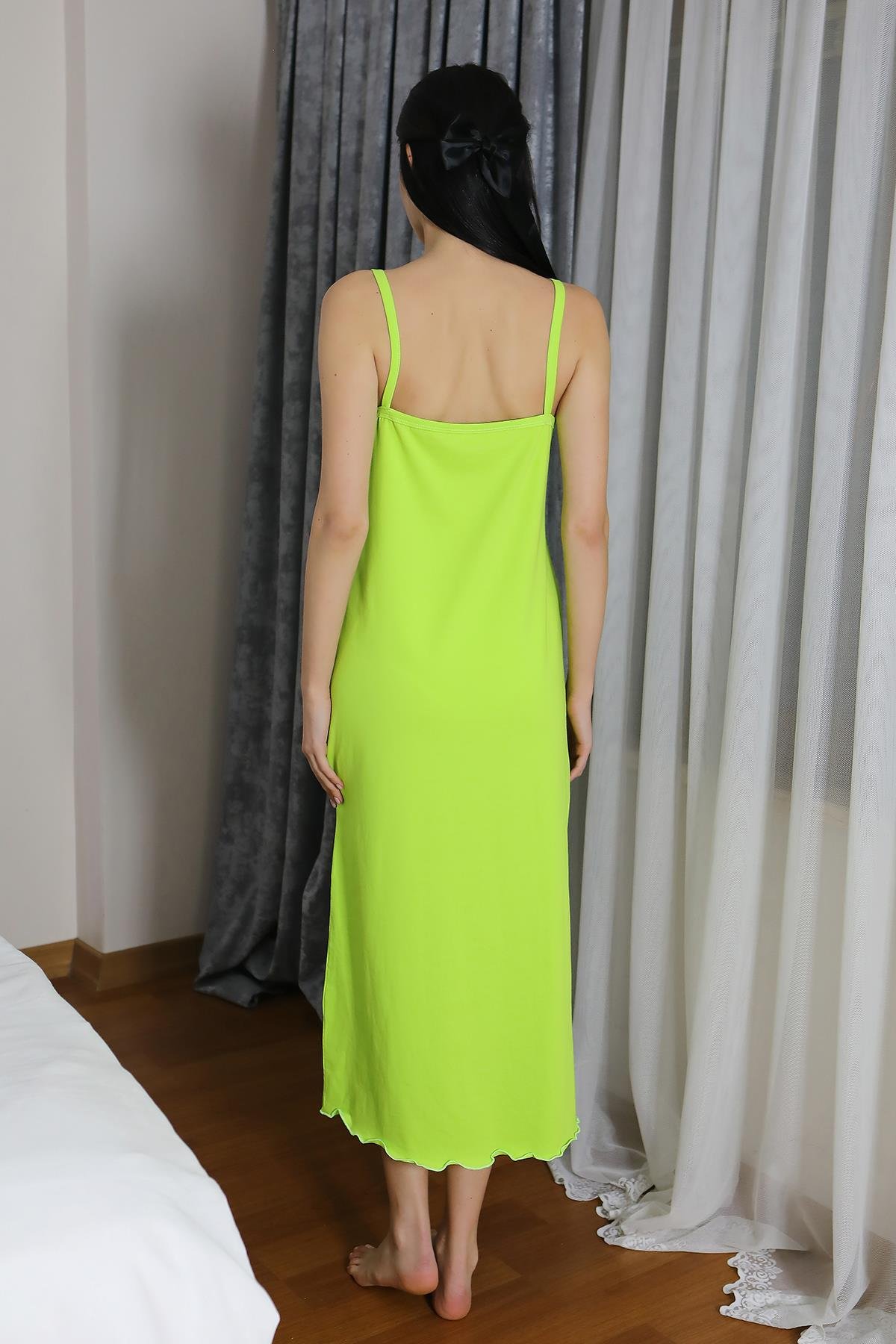 Akbeniz Kadın İp Askılı Uzun Yırtmaçlı Pamuk Penye Gecelik NeonYeşil 90125 
