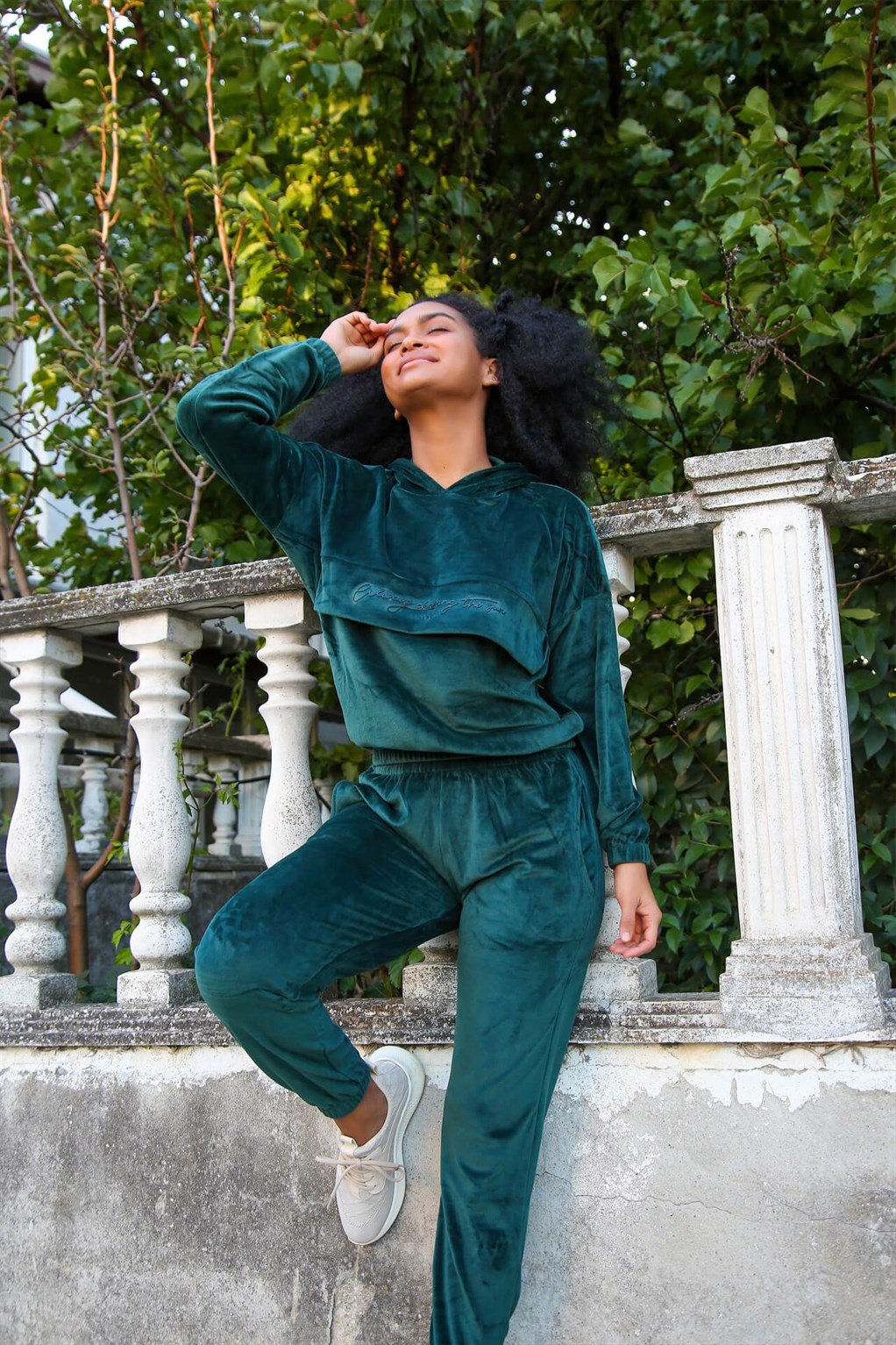 Akbeniz Kadın Kadife Kapşonlu Pijama Takım 9057