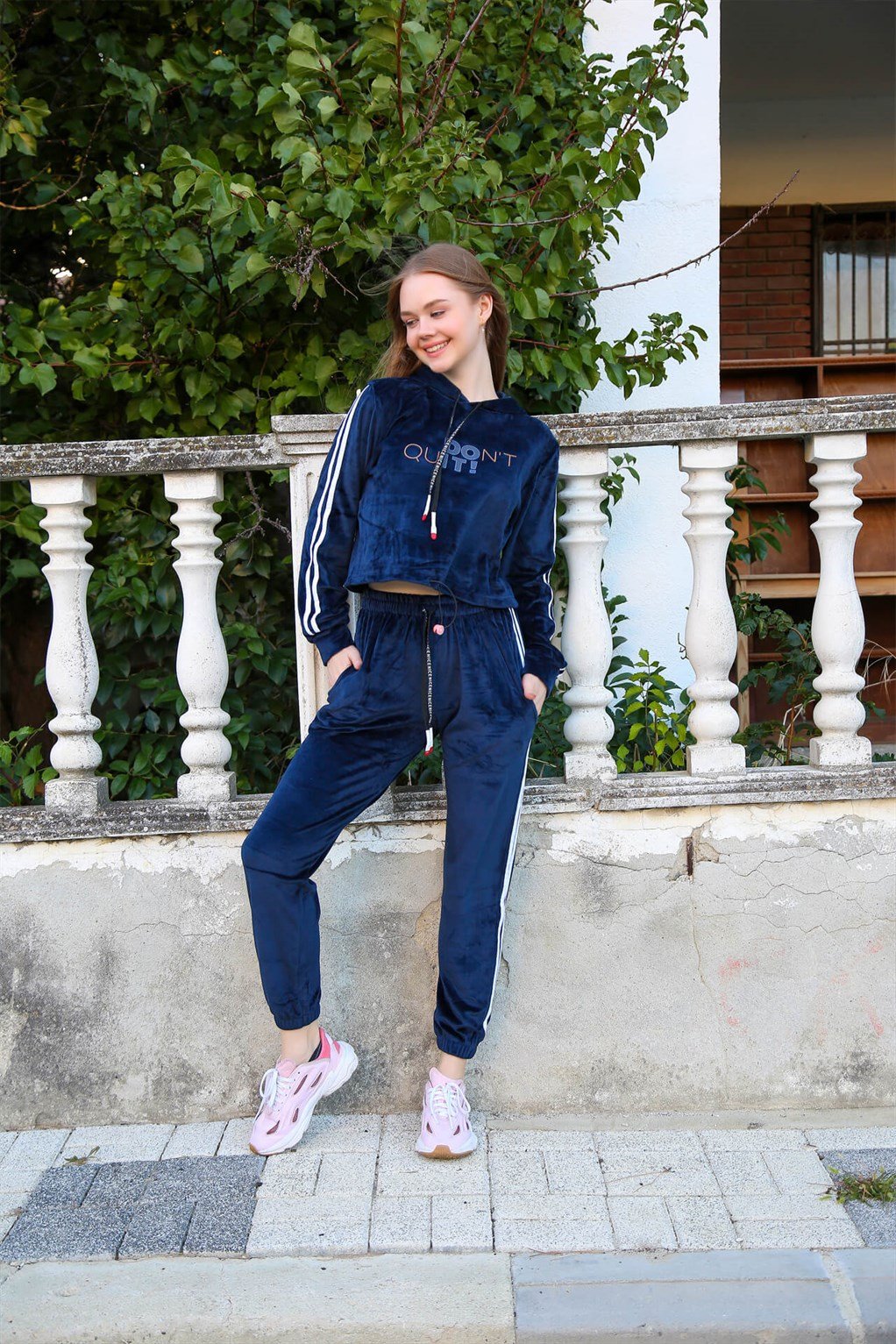 Akbeniz Kadın Kadife Kapşonlu Pijama Takım 9059