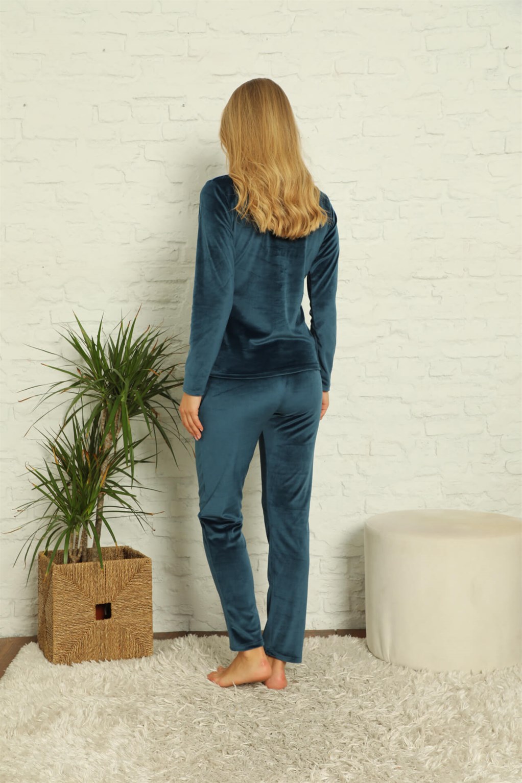 Akbeniz Kadın Kadife Uzun Kol Pijama Takım 9004