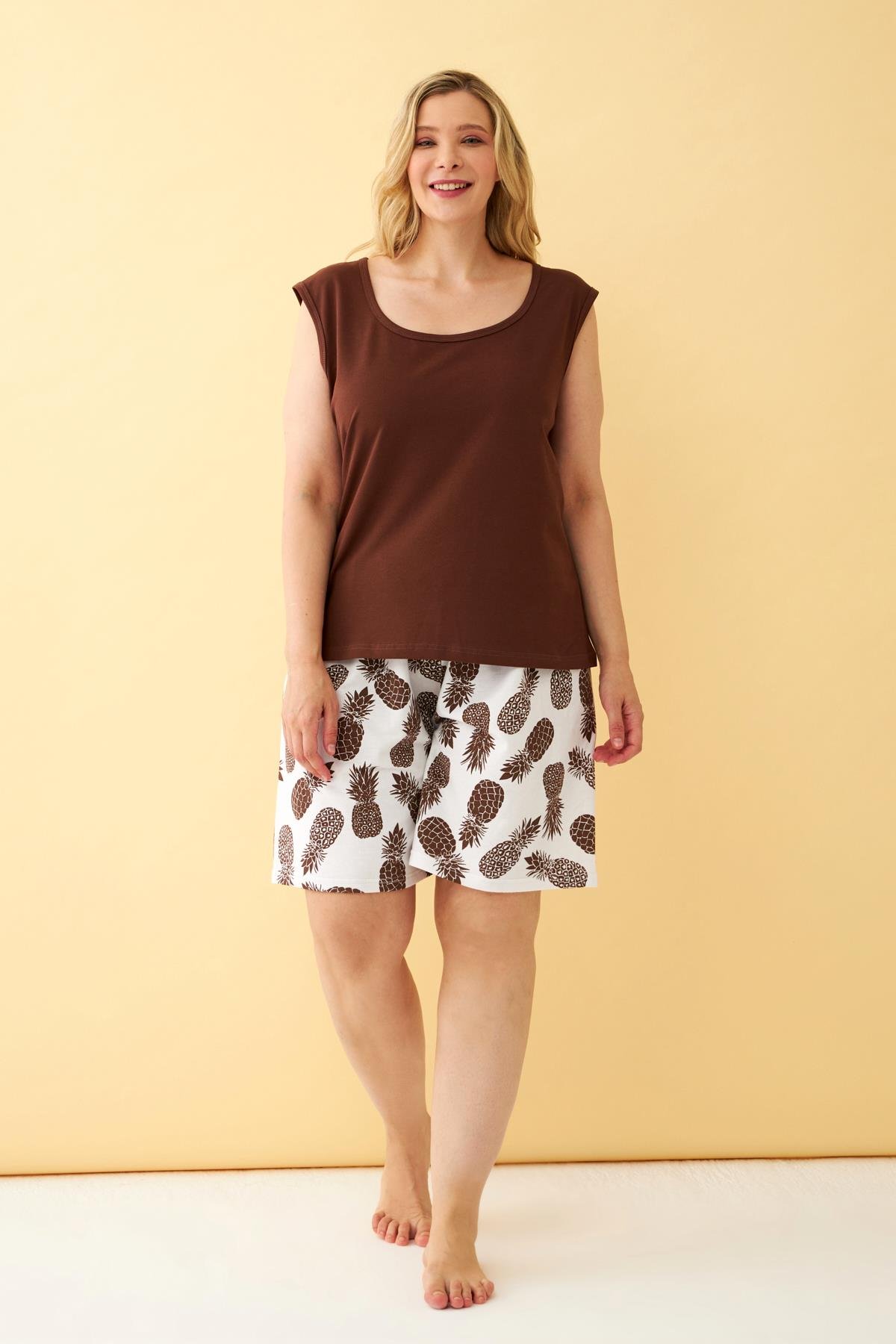 Akbeniz Kadın Kahverengi Ananas Desenli Şortlu Büyük Beden Pijama Takımı