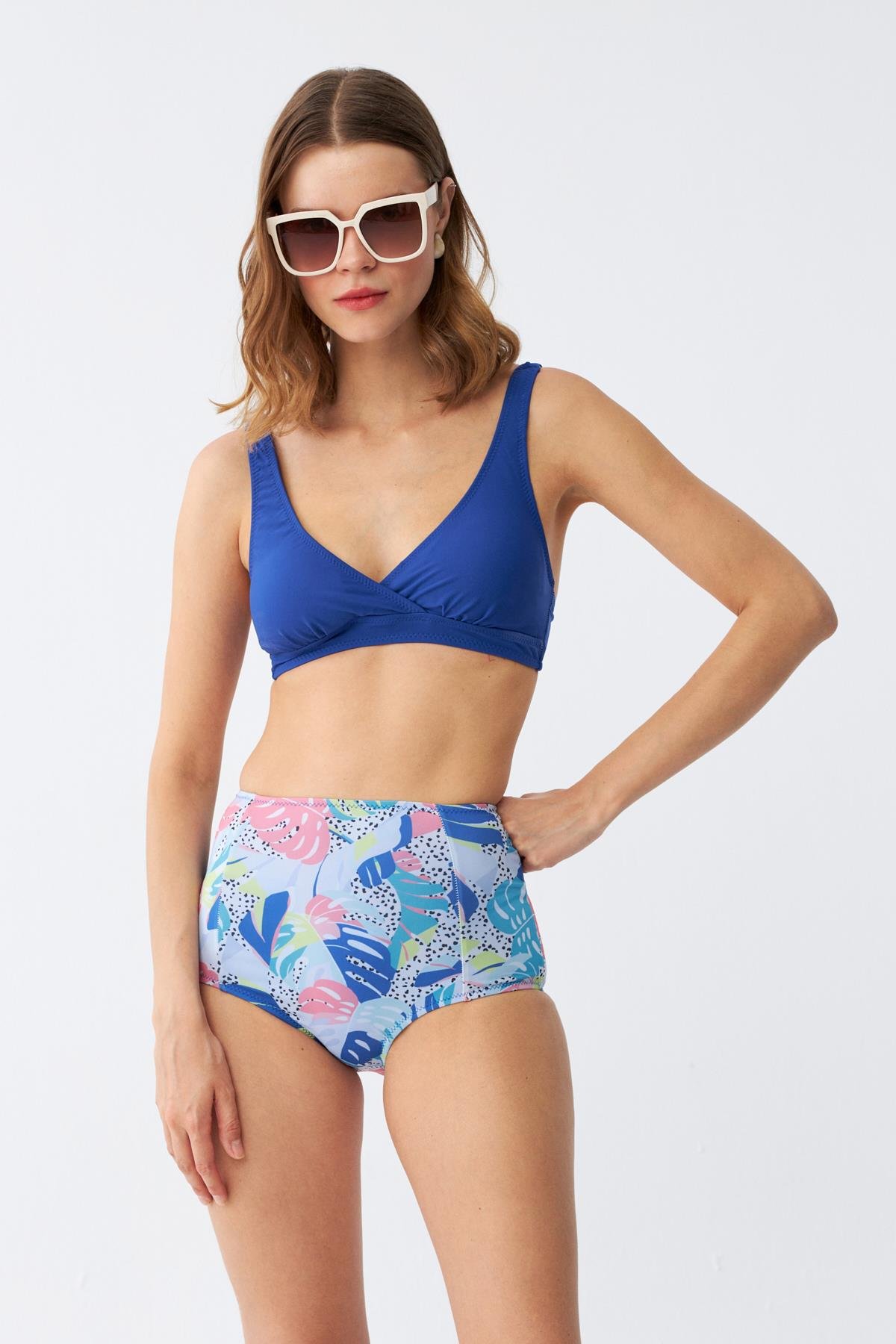 Akbeniz Kadın Pedli  Yaprak Desenli Yüksek Bel Sax Bikini Takımı 