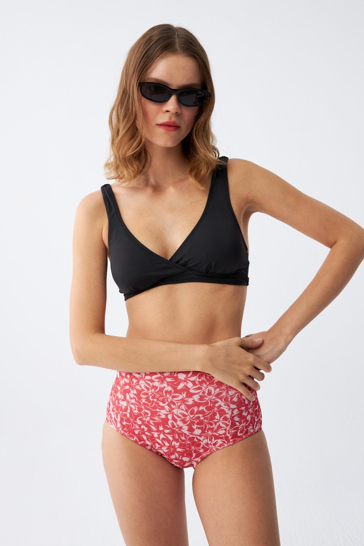 Akbeniz Kadın Pedli Yüksek Bel Bikini Takımı - Siyah