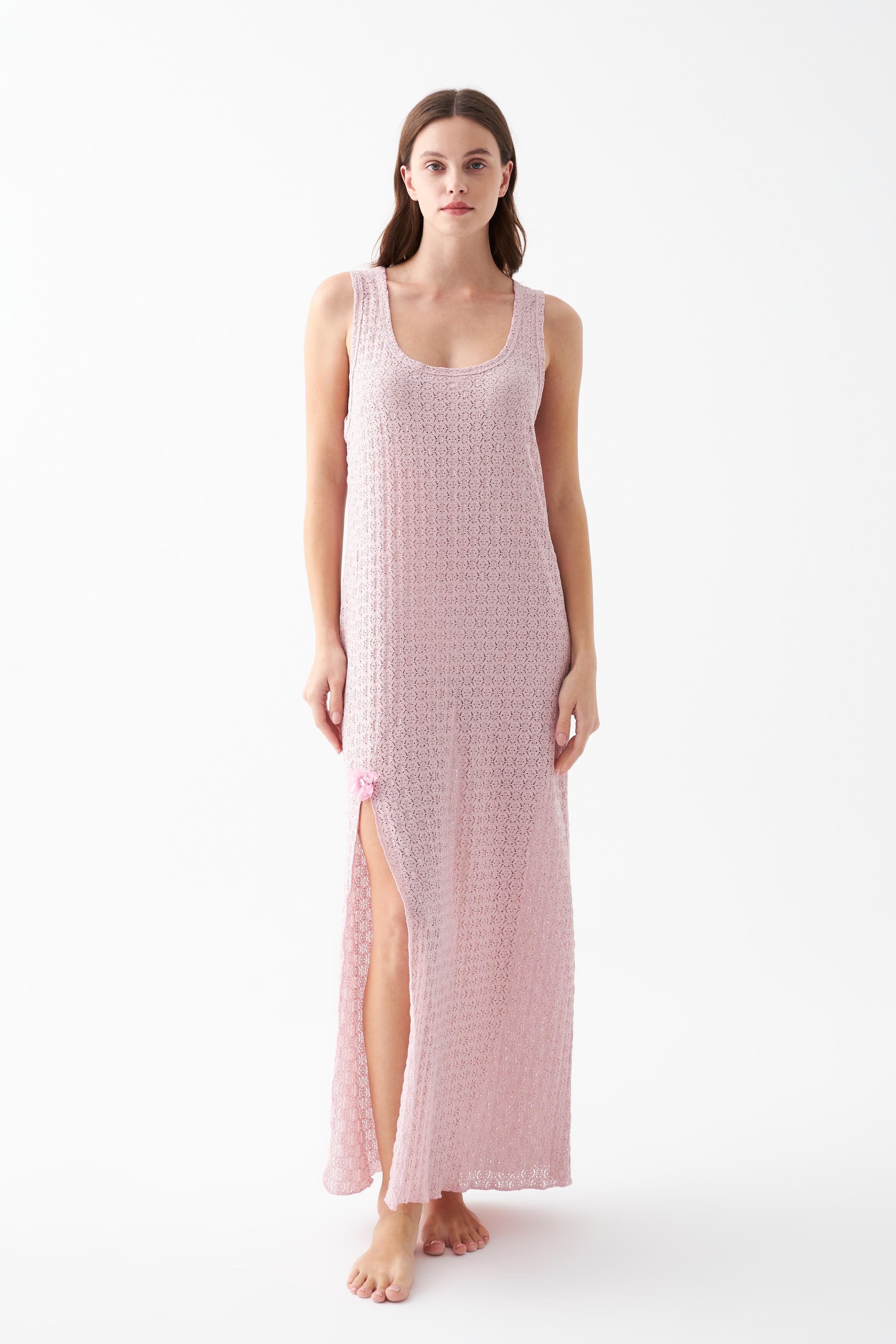 Akbeniz Kadın Pembe Dantel Dokulu Yırtmaçlı Uzun Gecelik