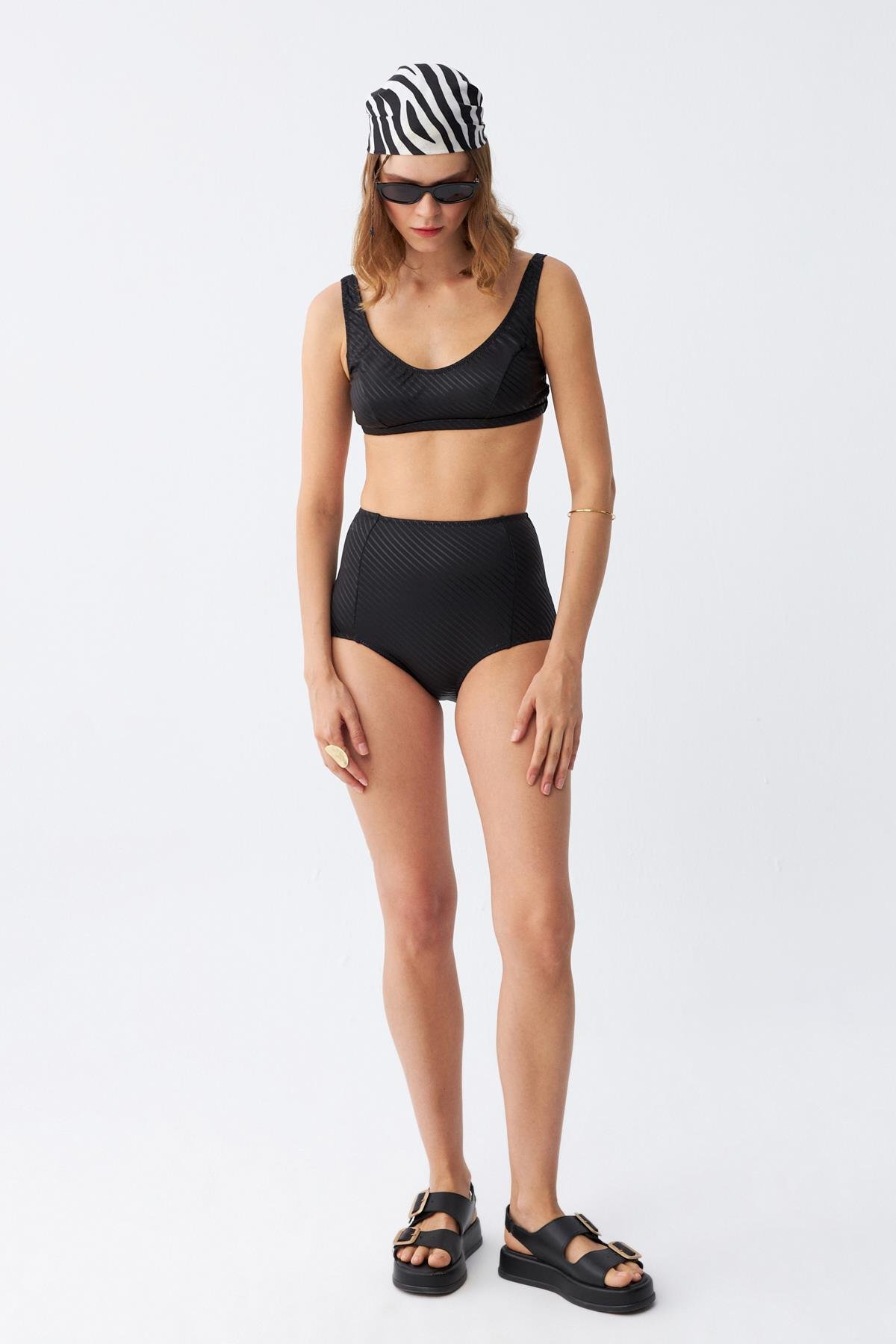 Akbeniz Kadın Siyah Pedli Yüksek Bel Bikini Takımı