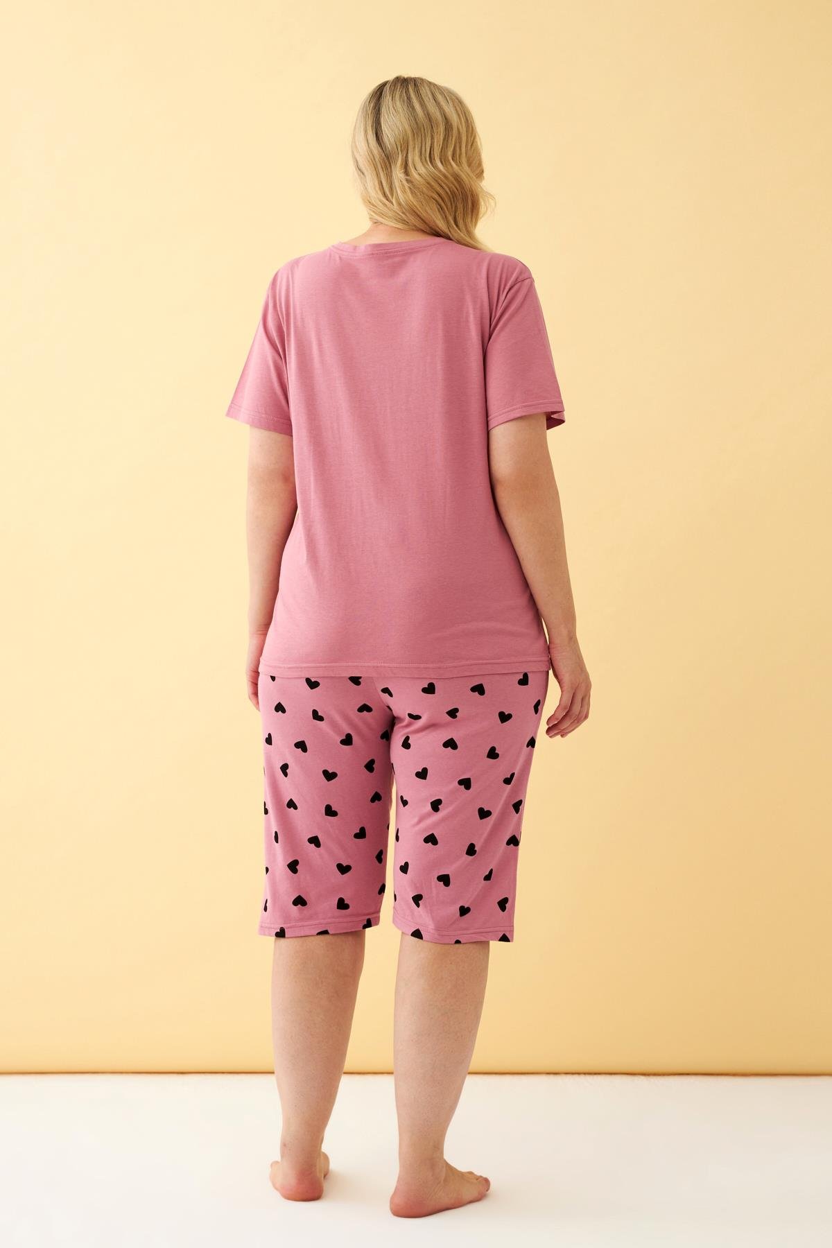 Akbeniz Kadın Somon Kalp Desenli Büyük Beden Kapri Pijama Takımı