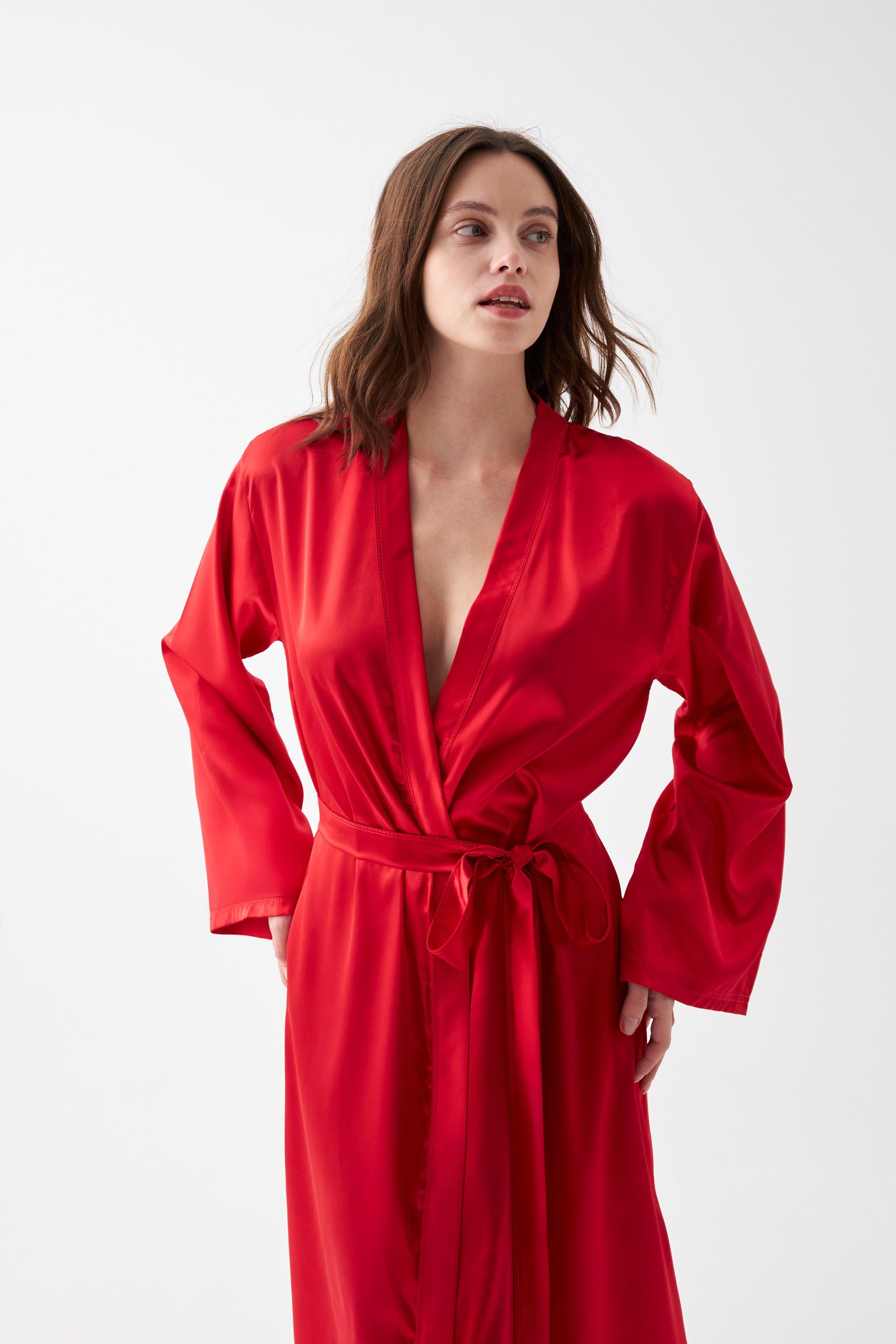 Akbeniz Kadın Uzun Kırmızı Saten Sabahlık