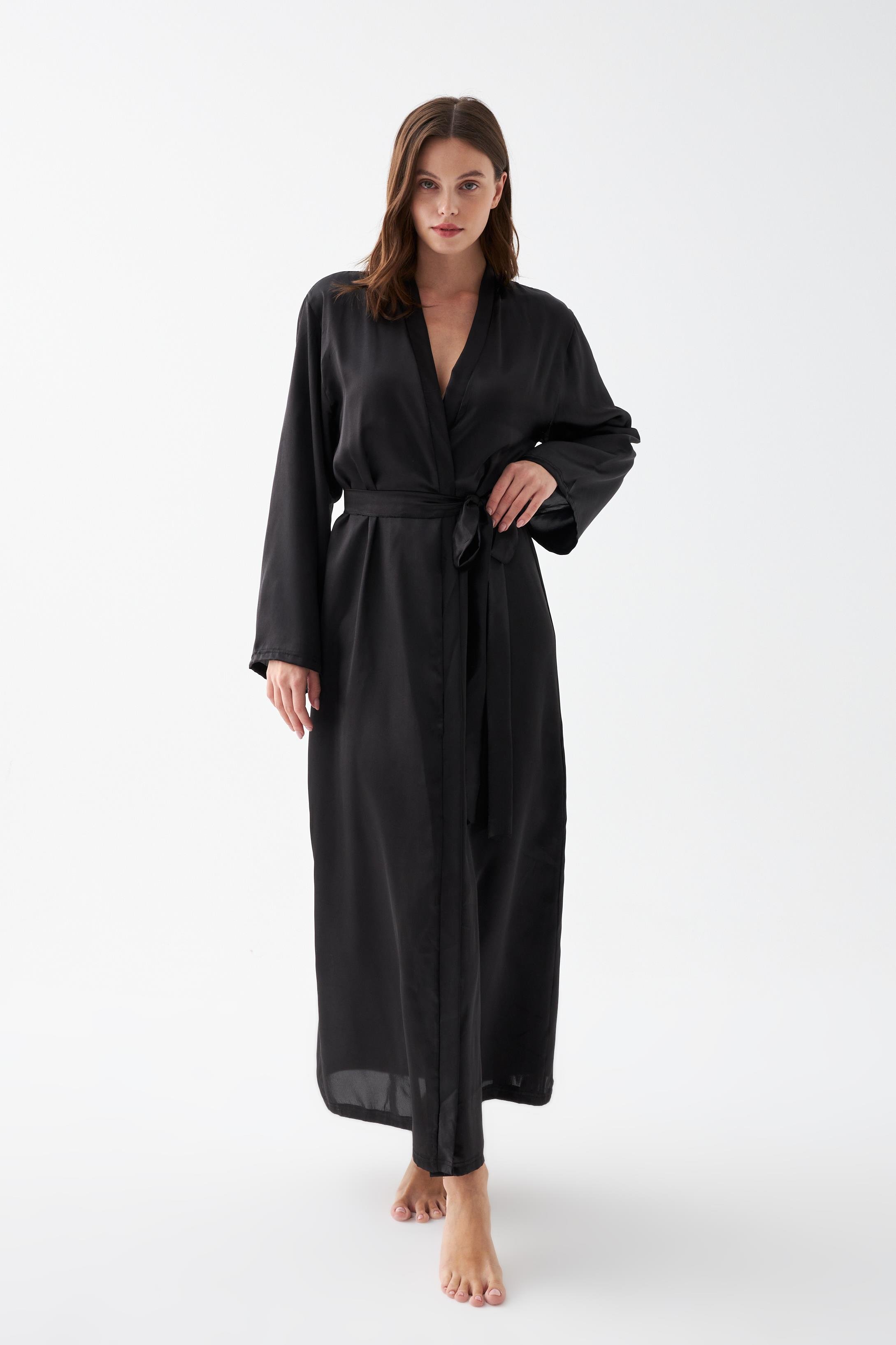 Akbeniz Kadın Uzun Siyah Saten Sabahlık